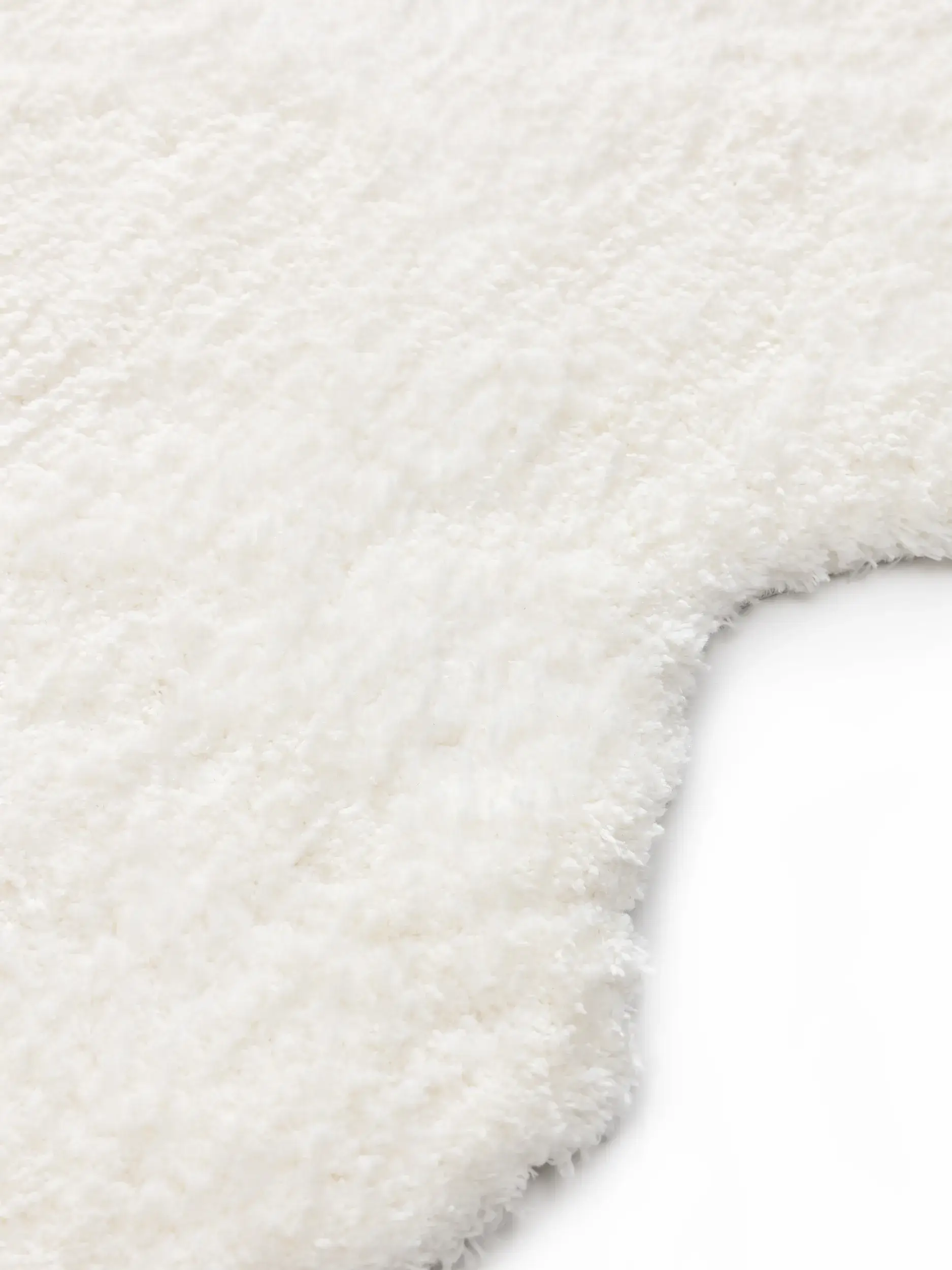 Tapis en 100% Polyester en Blanc avec une pile de 100% Polyester de hauteur de benuta nest