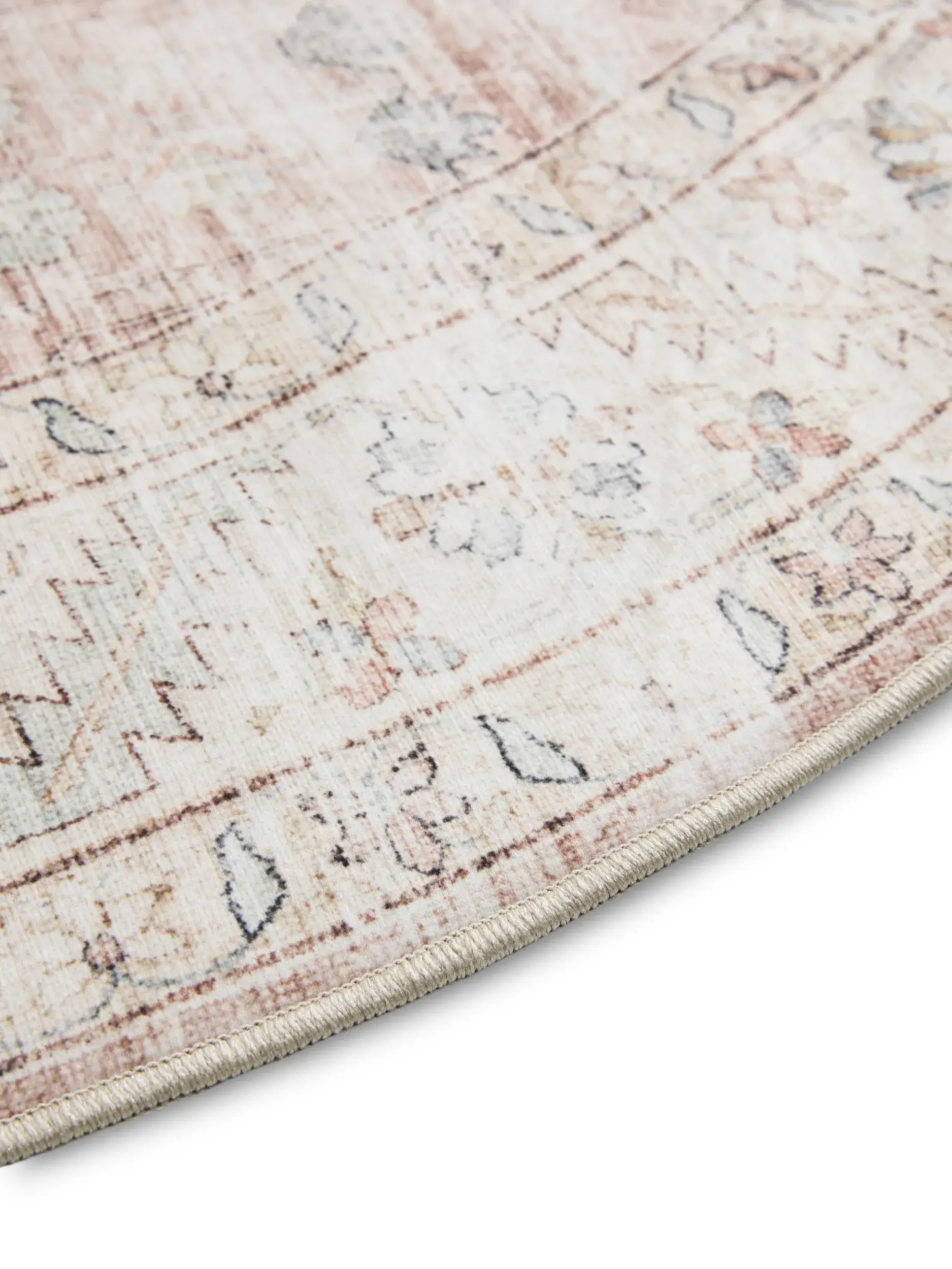 Rug made of 100% Polyester in Pink with a 100% Polyester high pile by benuta Basic