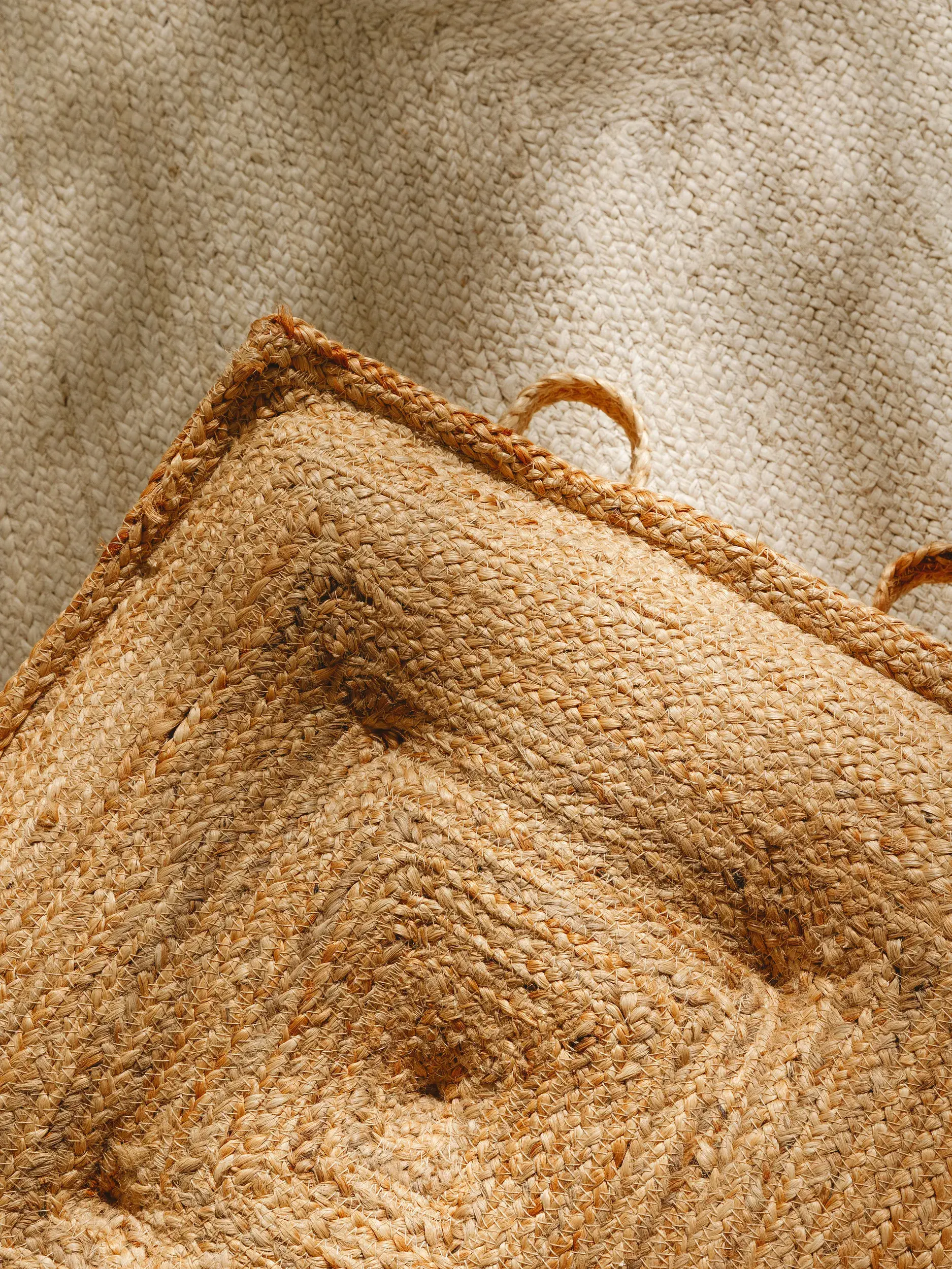 Coussin de sol Jutta Marron clair en motif Uni en 80% Jute, 20% Coton de benuta pure