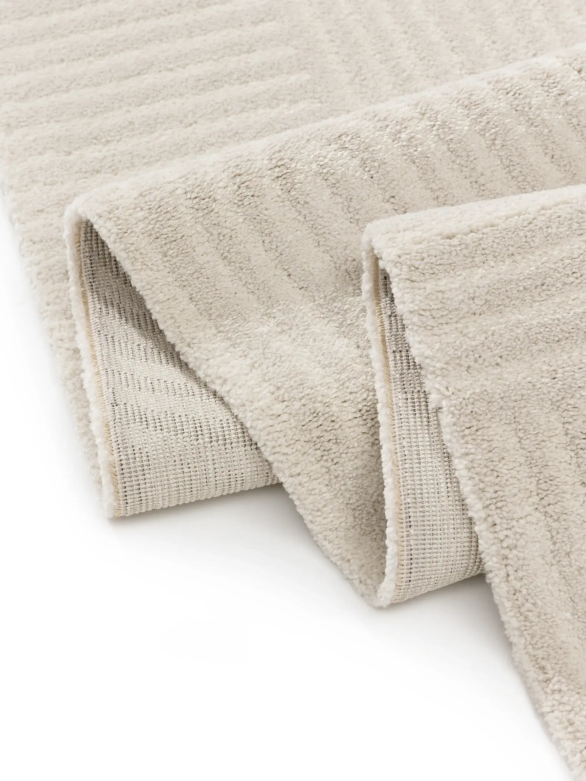 Teppich aus 100% Polypropylen in Weiß mit 100% Polypropylen hohem Flor von benuta Nest