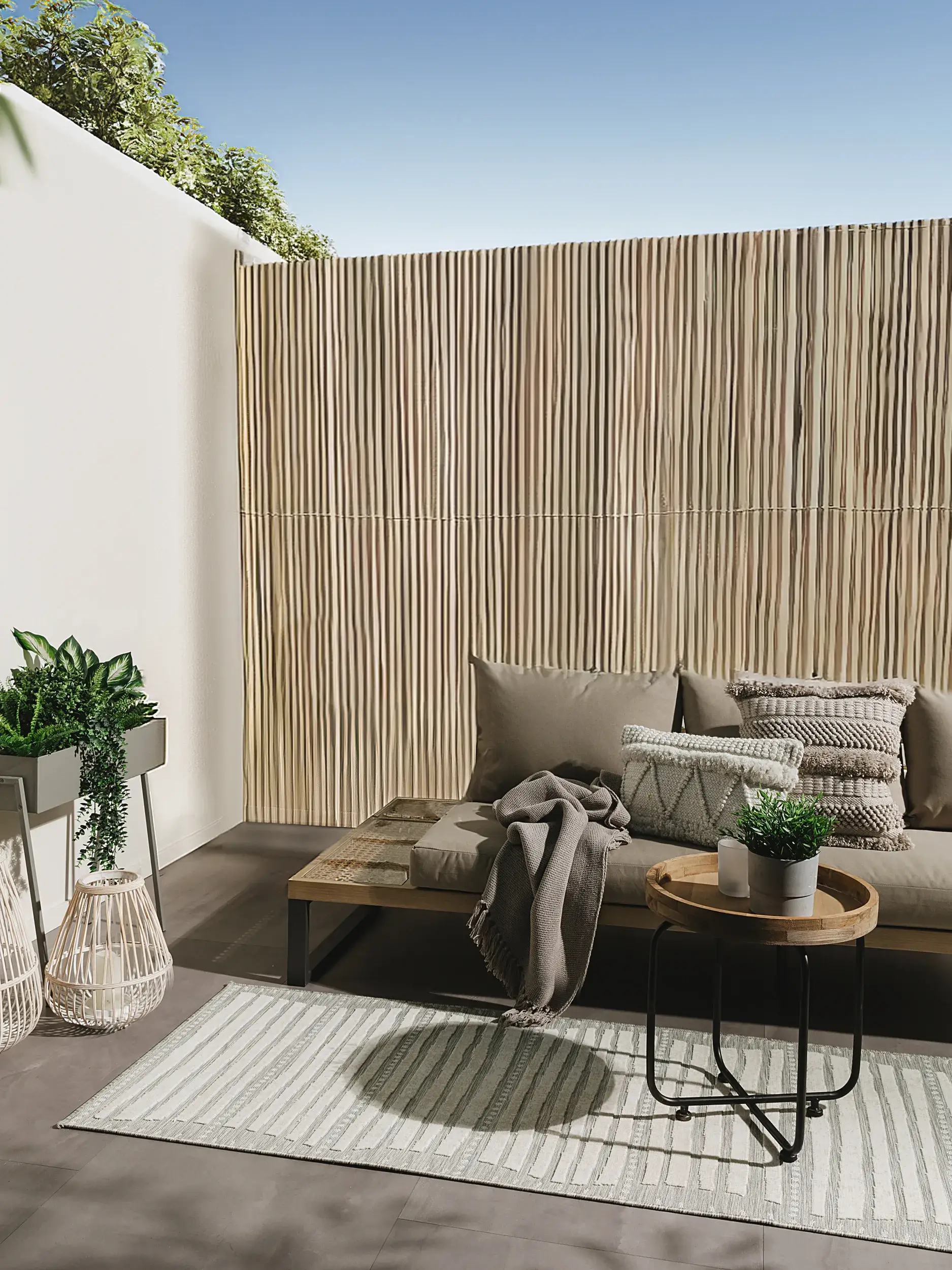Rug made of 100% Polypropylen in Beige with a 100% Polypropylen high pile by benuta Basic