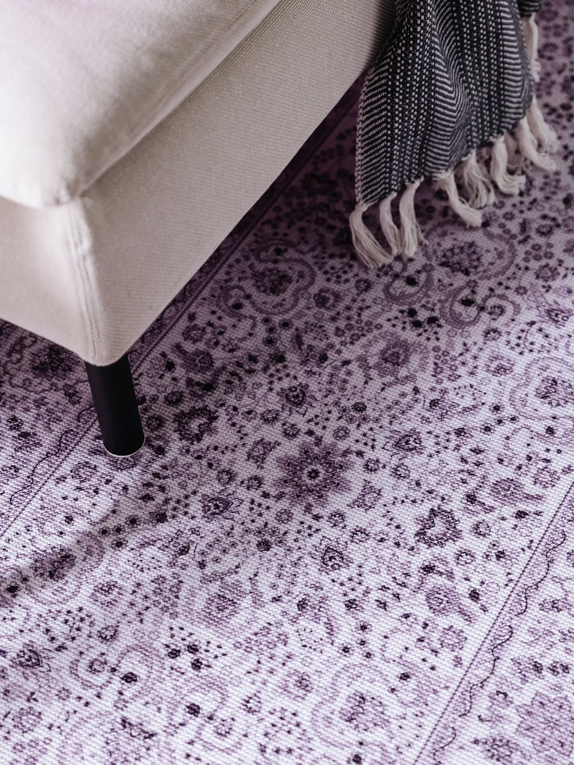 Rug made of 70% Polyester, 30% Baumwolle in Lila with a 70% Polyester, 30% Baumwolle high pile by benuta Pop