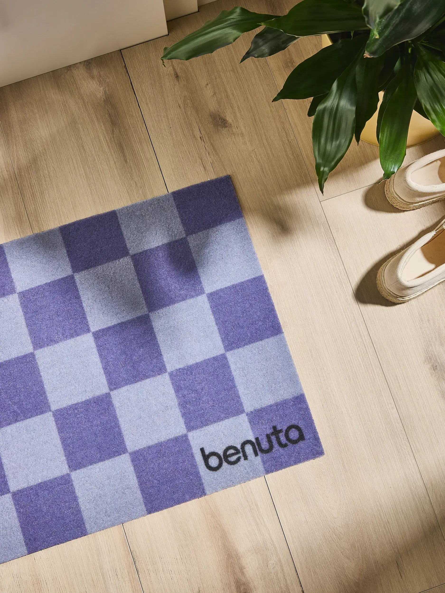 Wycieraczka Checker fioletowy im Design Geometryczny aus 100% Poliester (PET recyklingowany) von benuta