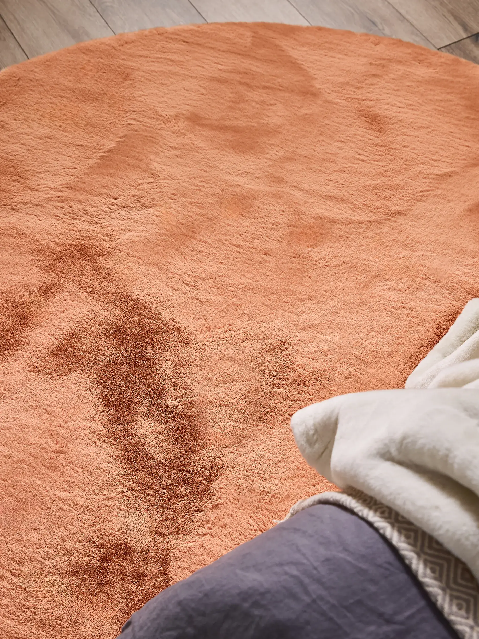 Rug Dave made of 100% Polyester in Orange by benuta Nest