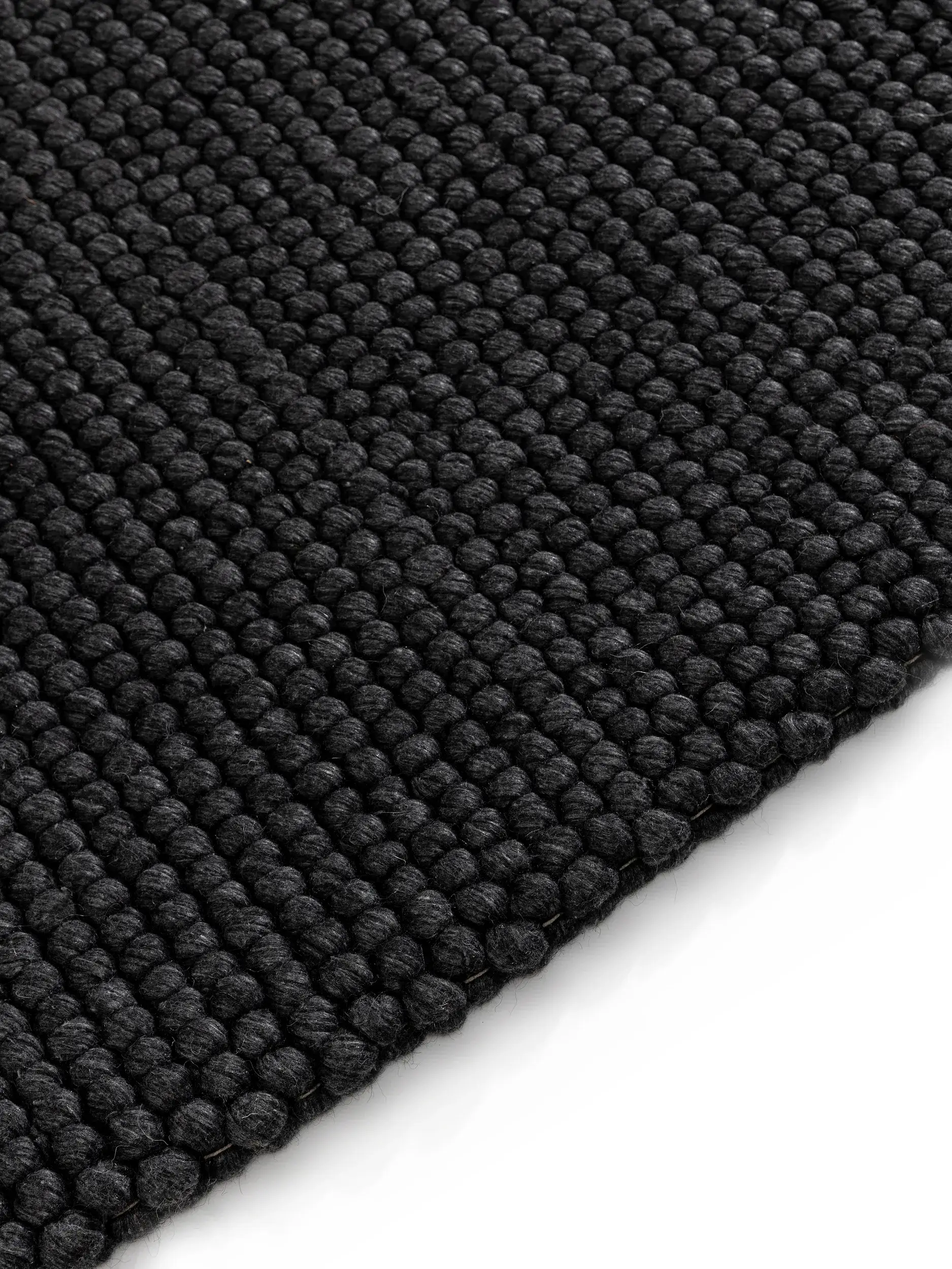 Teppich aus 70% Wolle, 30% Polyester in Grau mit 70% Wolle, 30% Polyester hohem Flor von benuta Pure