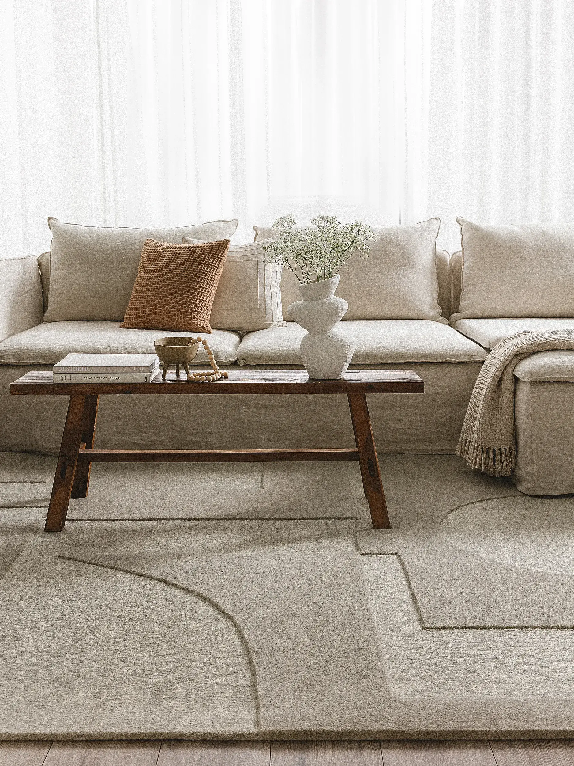 Teppich aus 100% Wolle in Grau mit 100% Wolle hohem Flor von benuta Pure