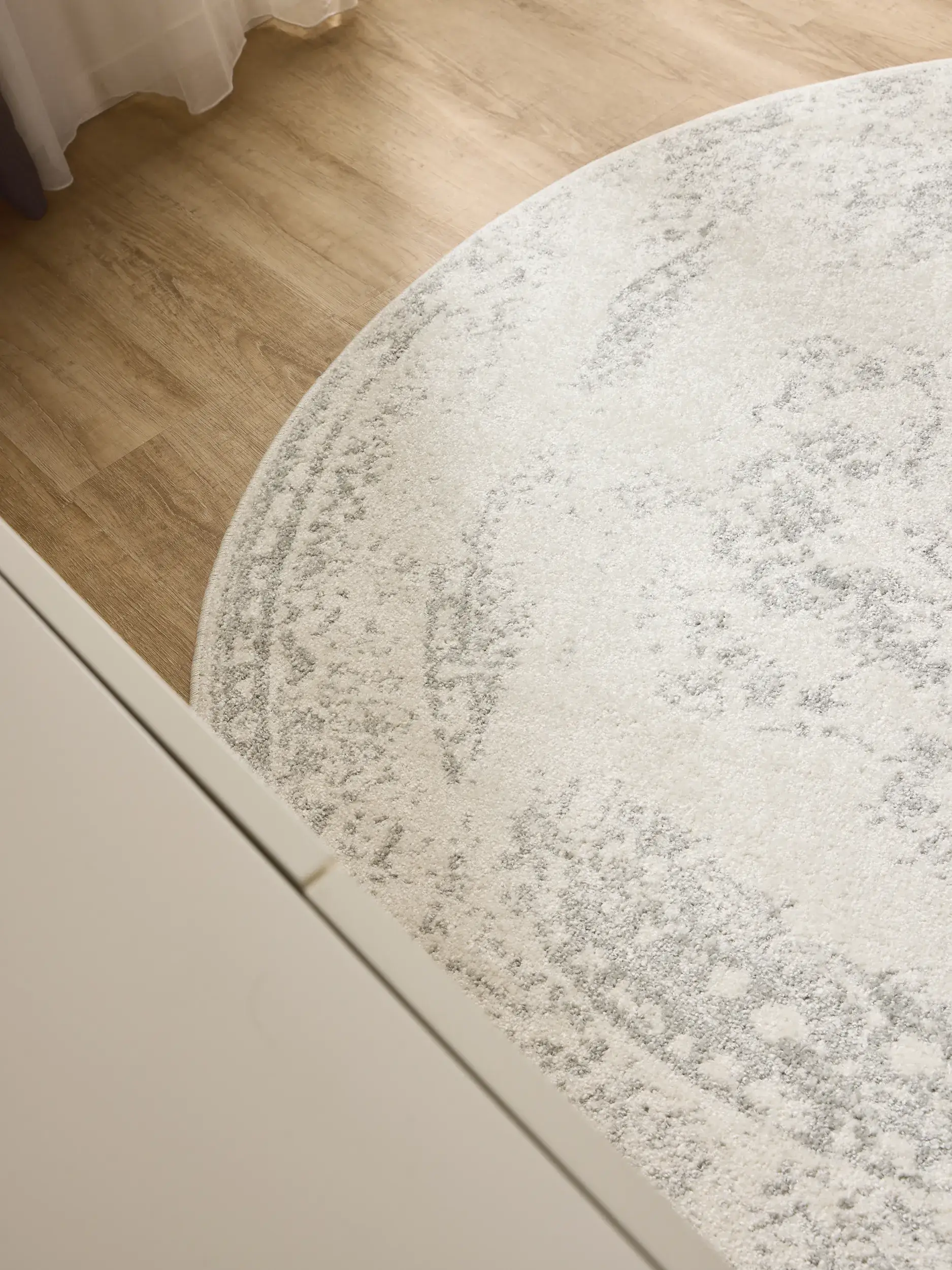 Teppe av 100% Polypropylen i Beige med 100% Polypropylen høy lugg fra benuta Basic
