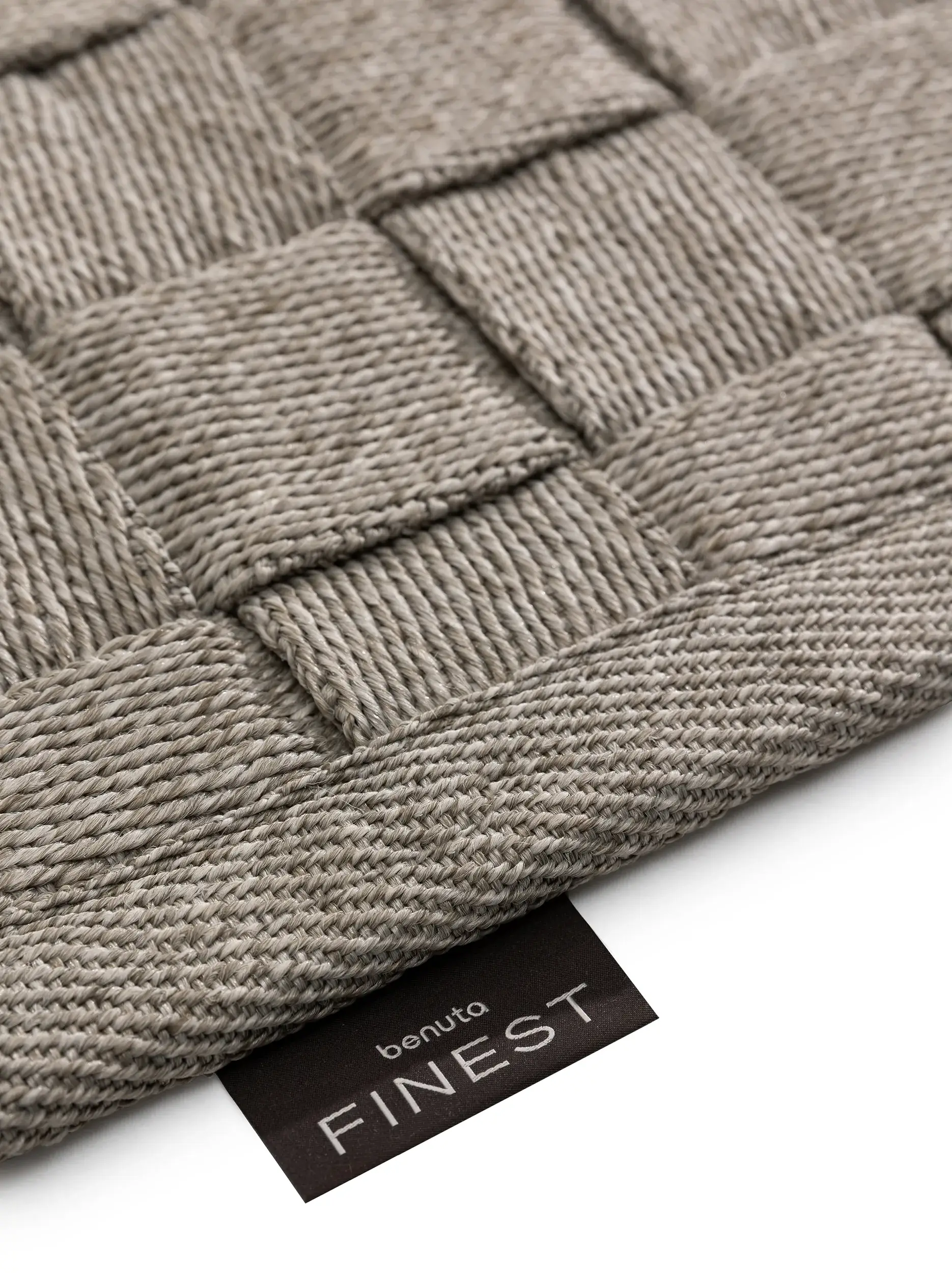 Alfombra de 100% Polipropileno en Gris con un pelo de {{Placeholder_Pile Height}} de altura de benuta Finest