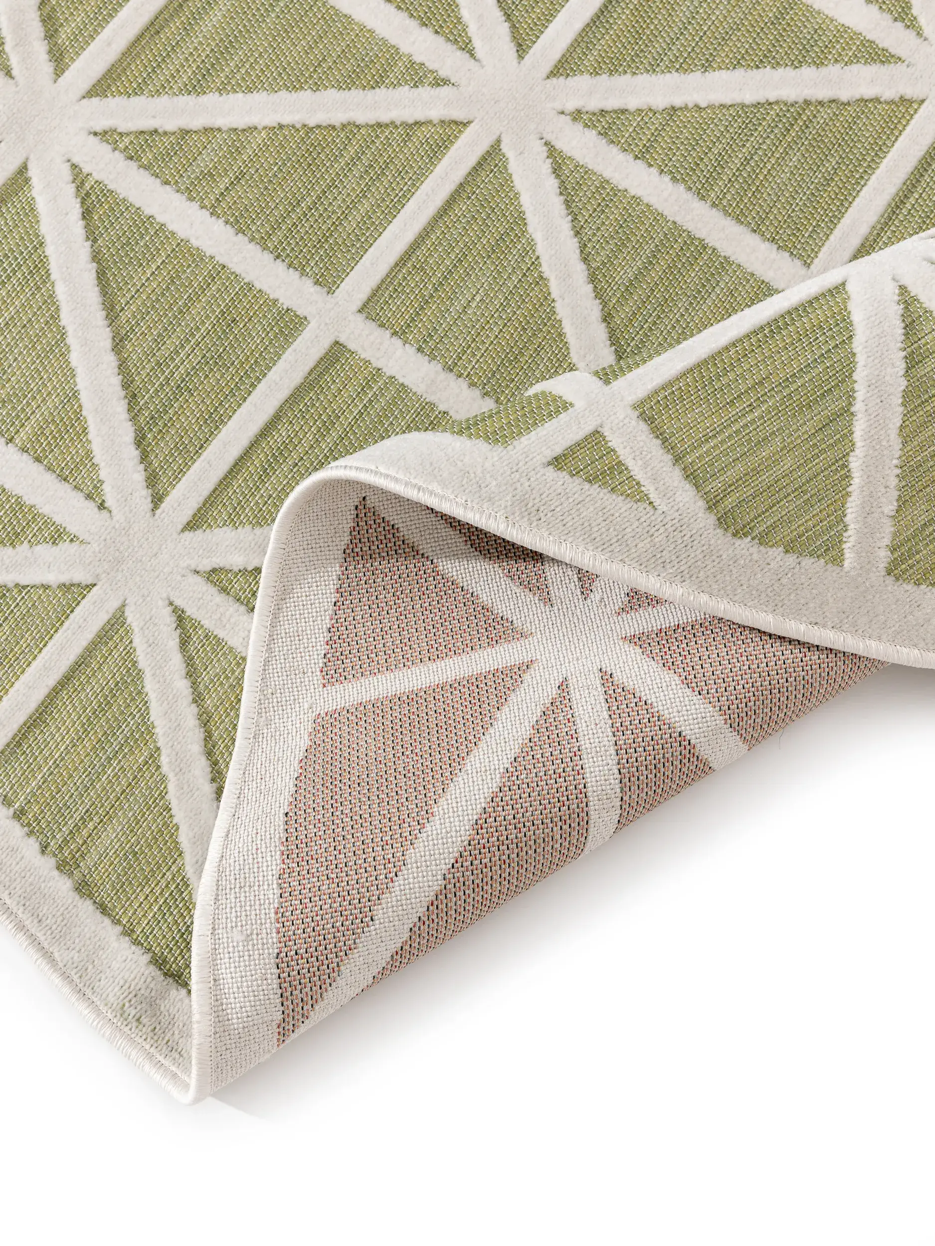 Rug made of 100% Polypropylen in Green with a 100% Polypropylen high pile by benuta Pop