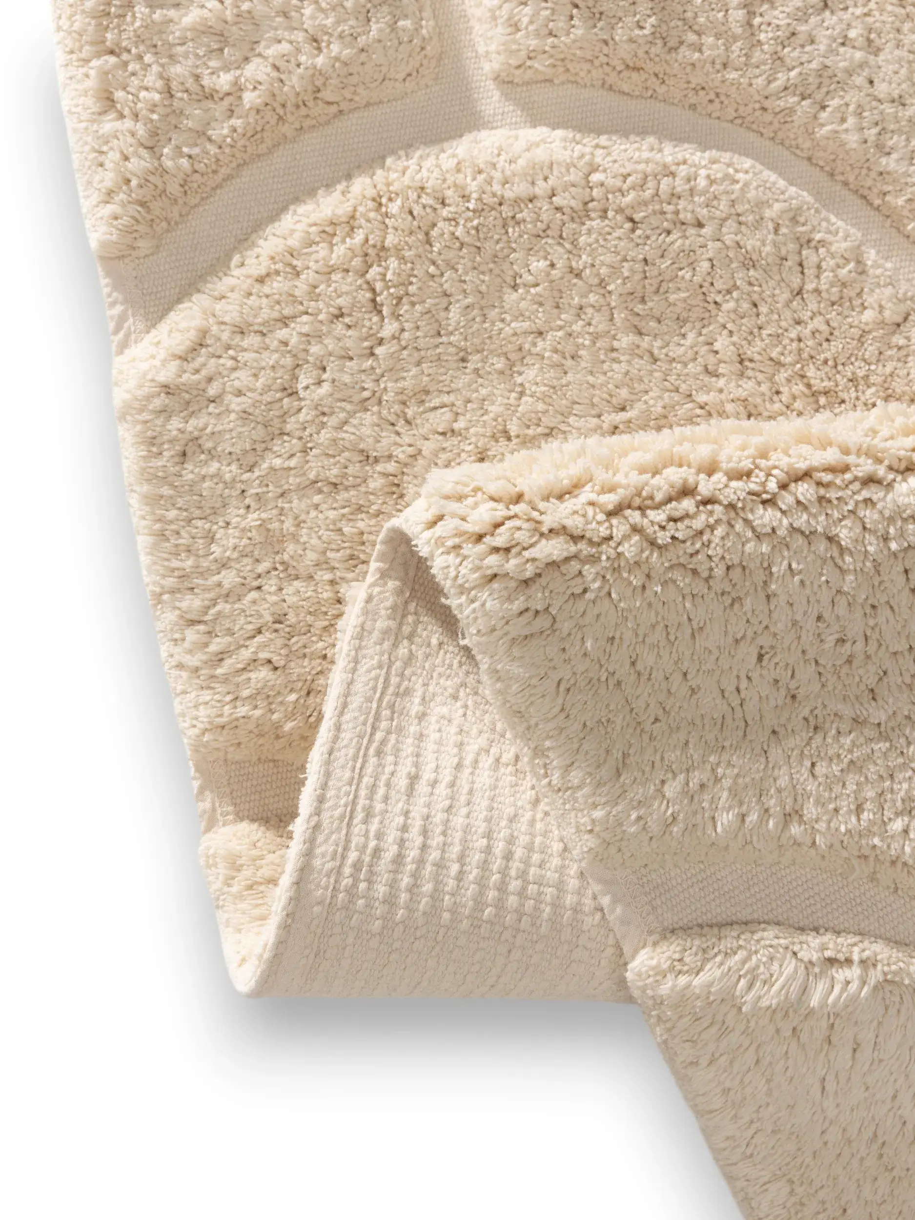 Rug made of 100% Cotton (recycled) in Beige with a 100% Cotton (recycled) high pile by Lytte