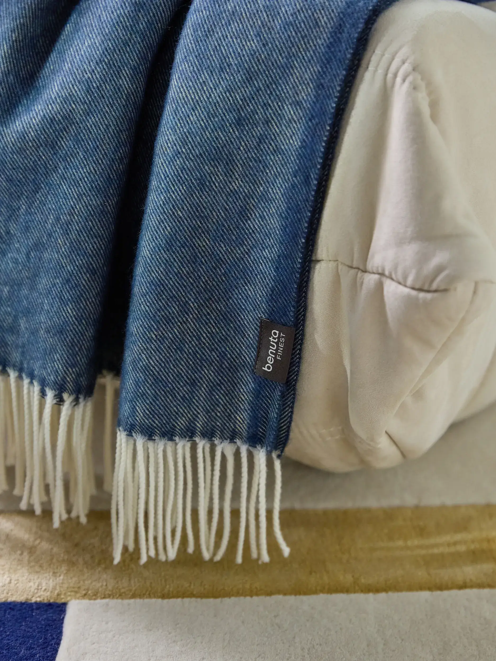 Victoria Blå fra benuta Finest