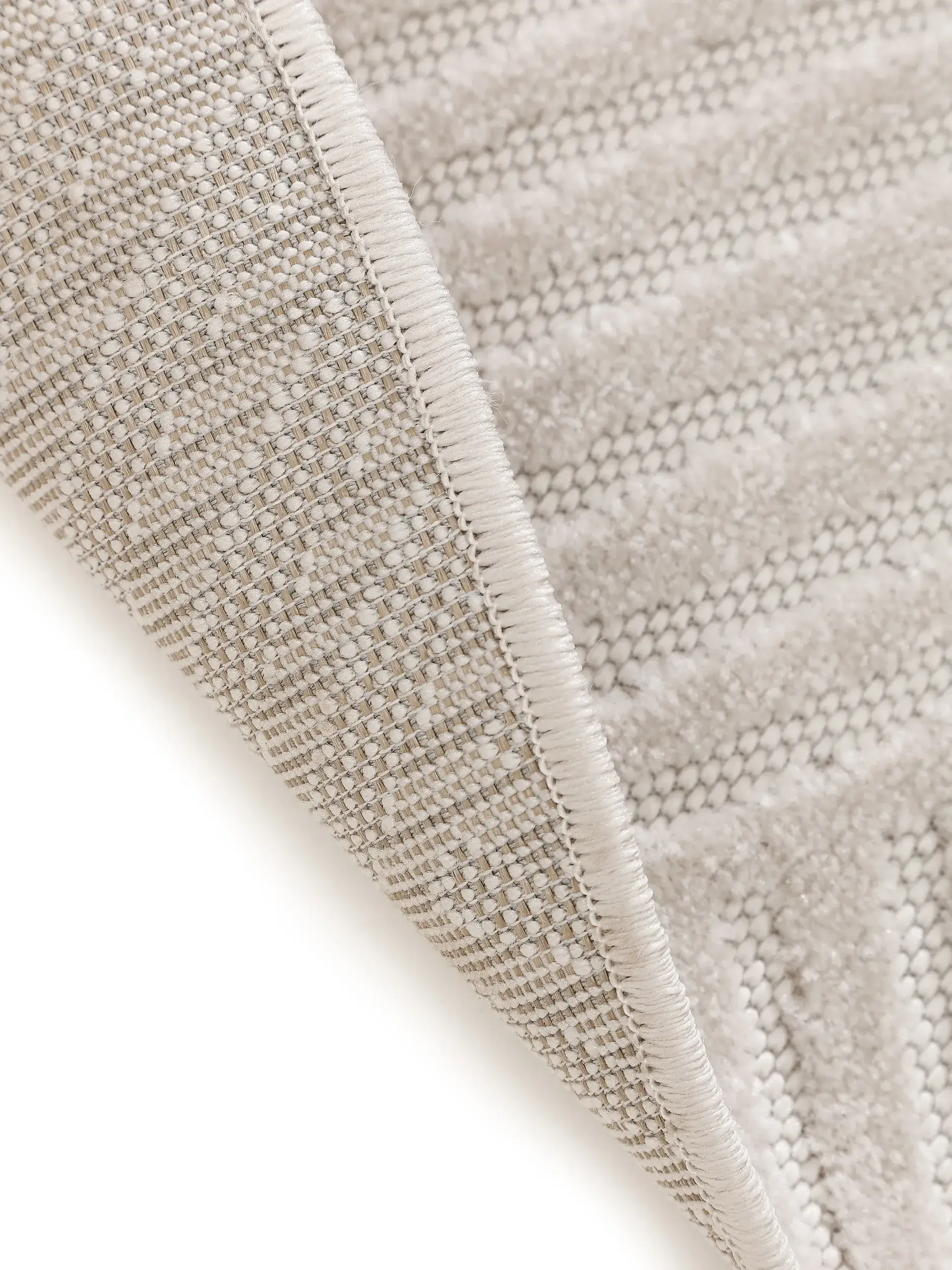 Rug made of 100% Polypropylen in Weiß with a 100% Polypropylen high pile by benuta Pop