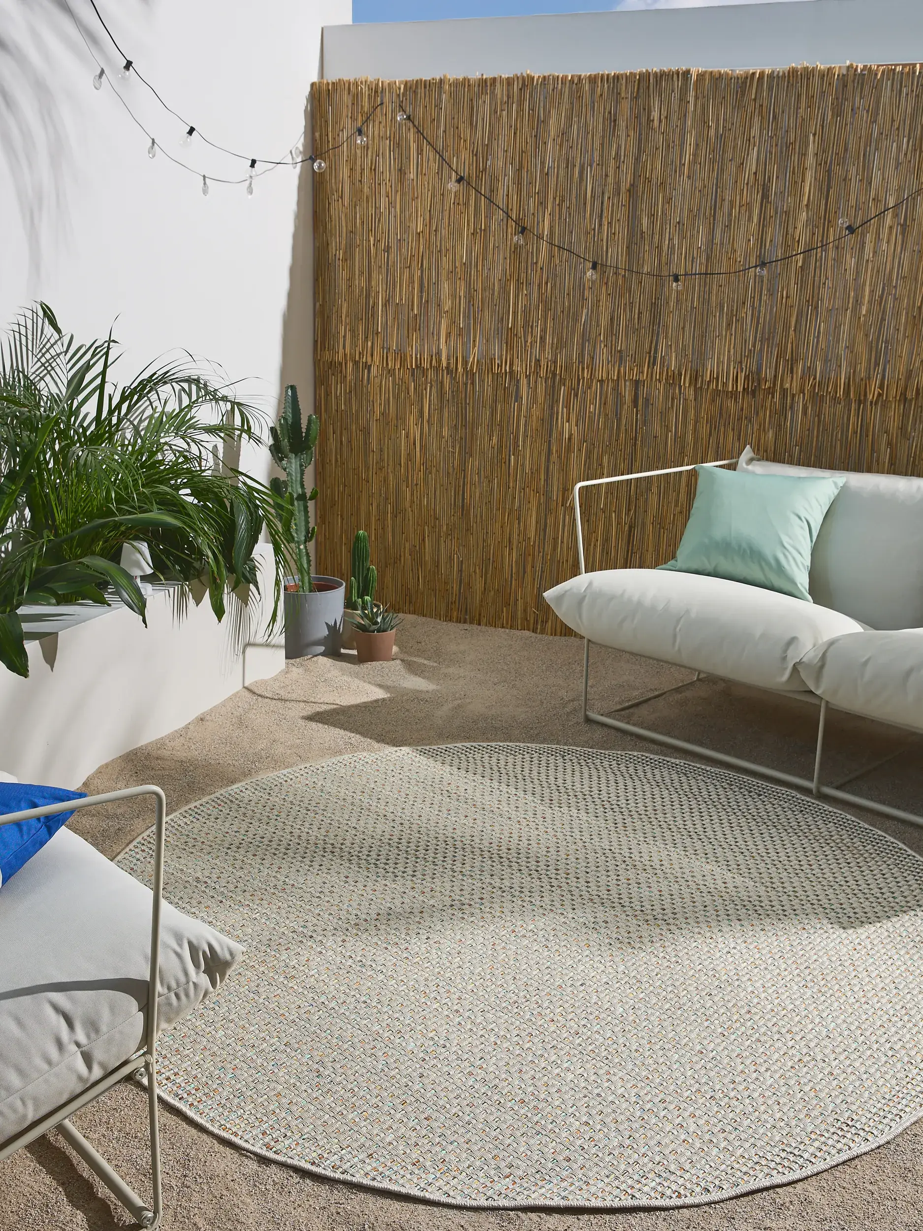 Rug made of 100% Polypropylen in Beige with a 100% Polypropylen high pile by benuta Nest