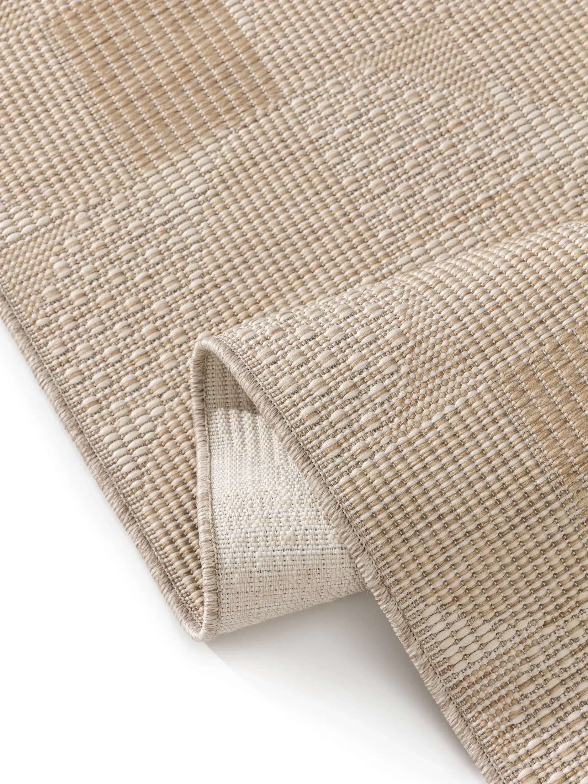 Rug made of 100% Polypropylen in White with a 100% Polypropylen high pile by benuta Nest