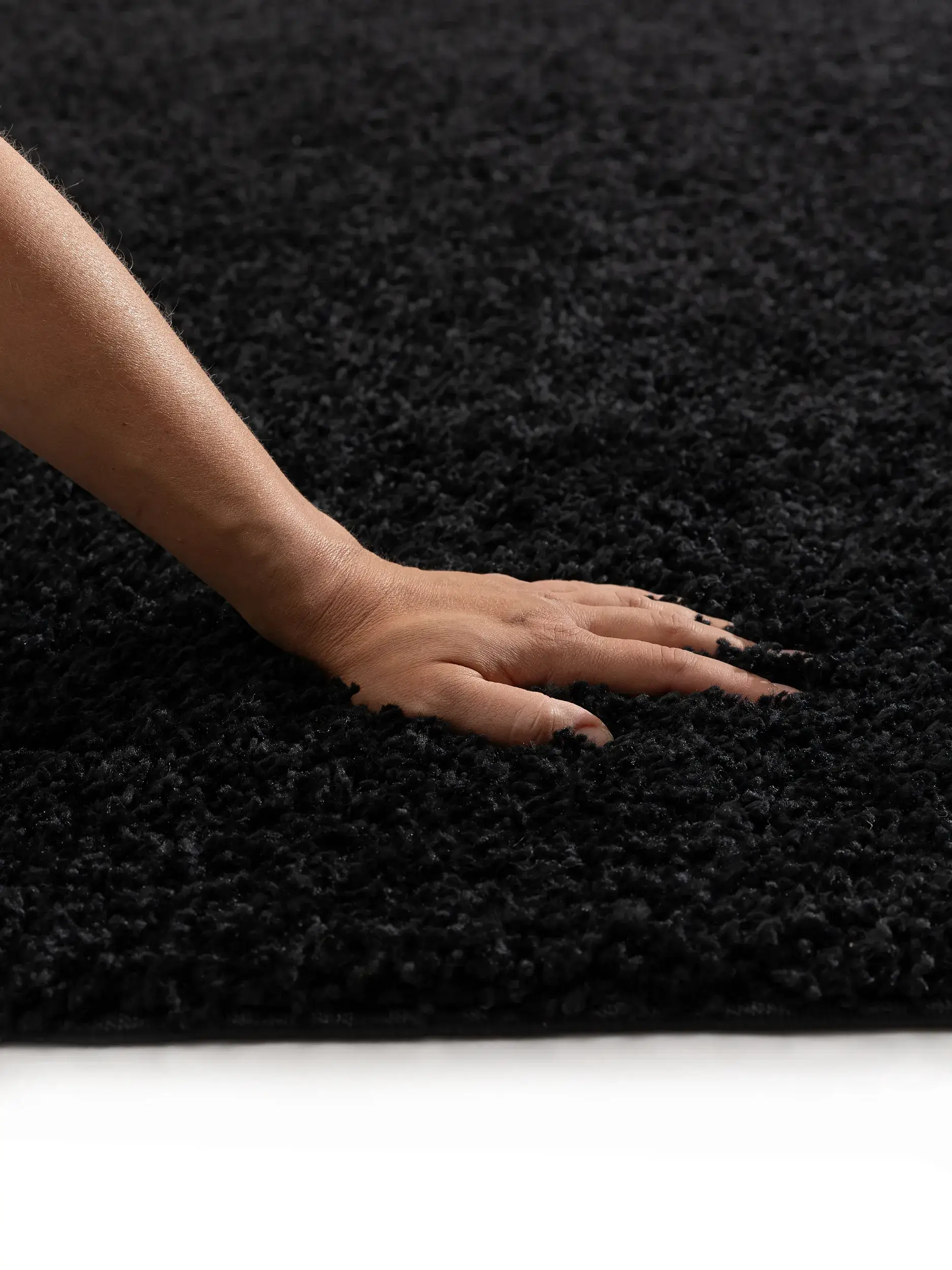 Tapete de 100% Polypropylen em Schwarz com pelo de 100% Polypropylen de altura da benuta Basic