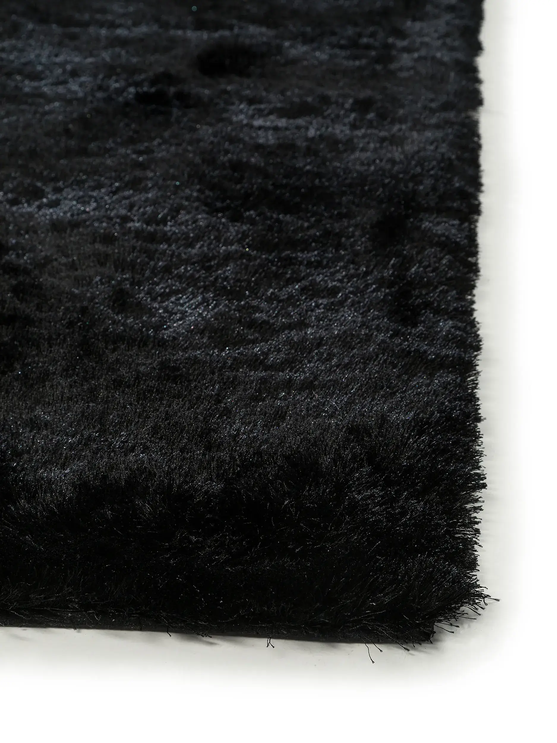 Teppich aus 100% Polyester in Schwarz mit 100% Polyester hohem Flor von benuta Nest