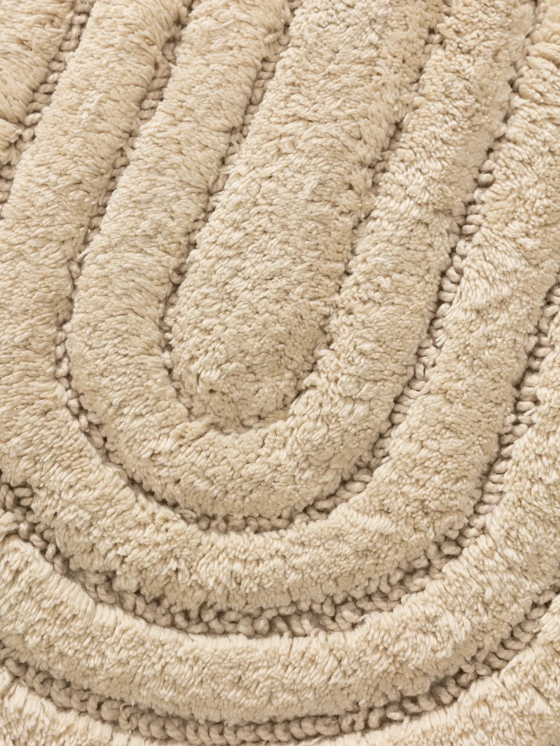 Badematte Nia Beige in Geometrisch design made of 100% Baumwolle by benuta Pop