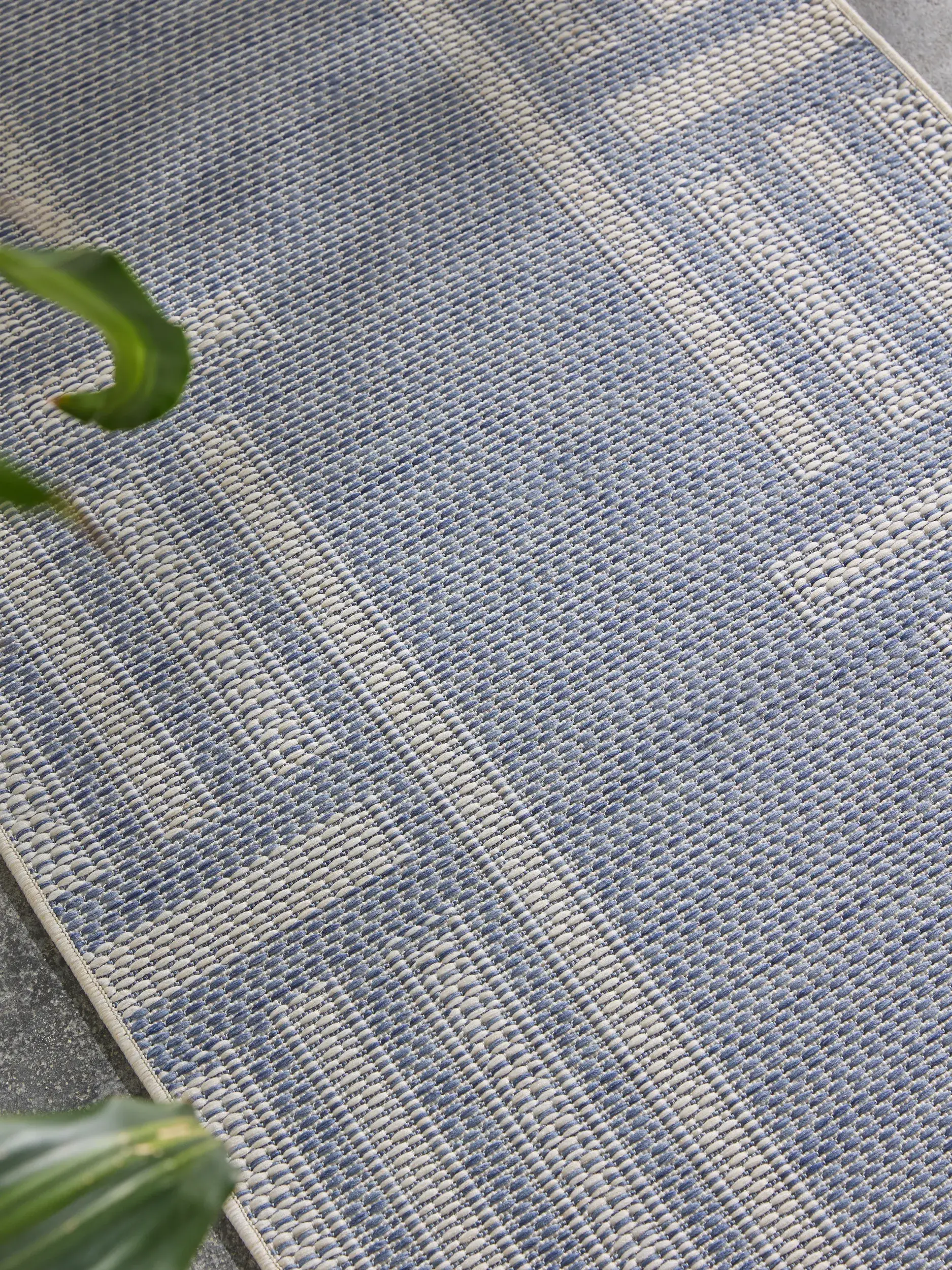 Rug made of 100% Polypropylen in Blue with a 100% Polypropylen high pile by benuta Nest