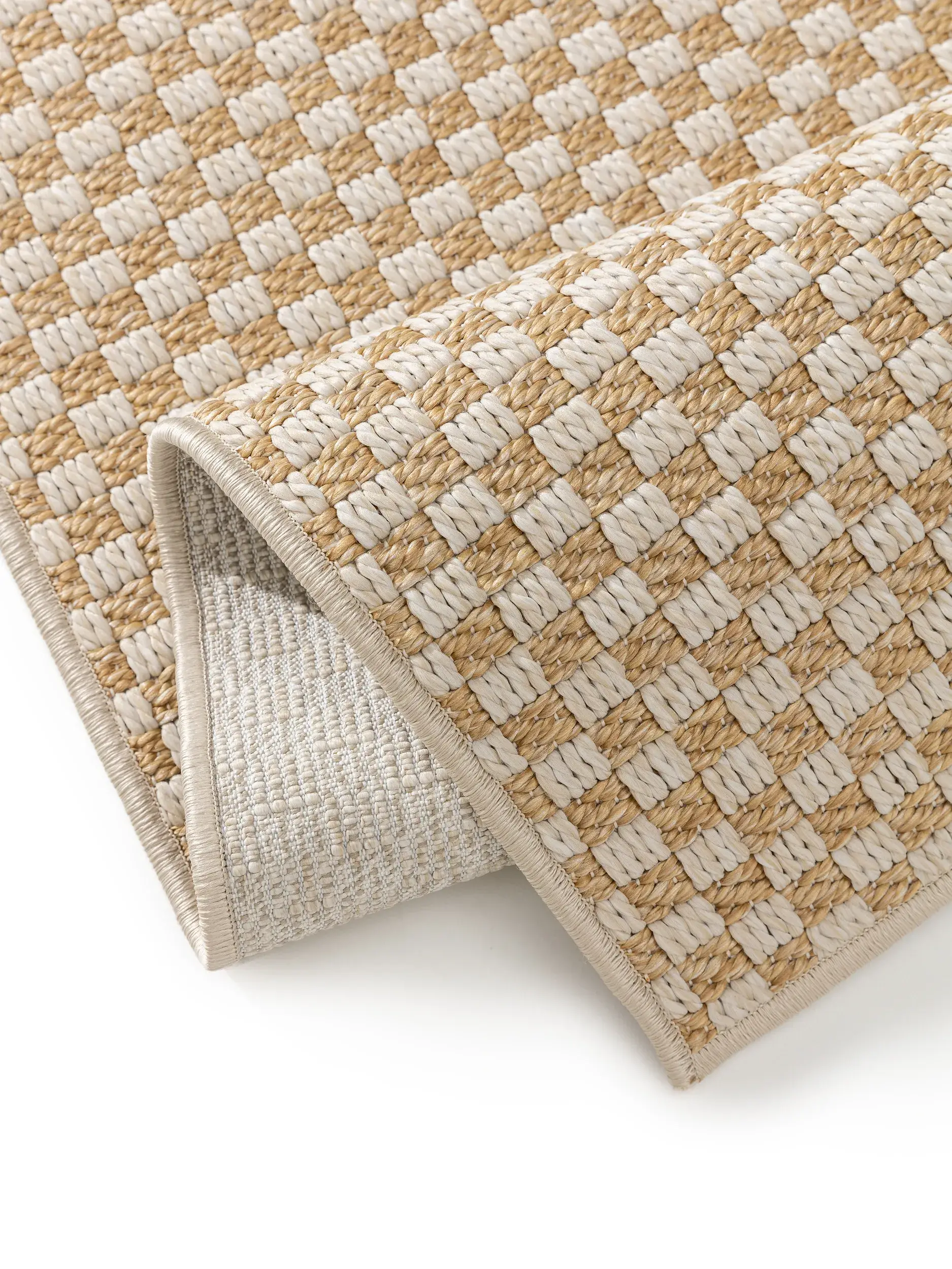 Teppich aus 100% Polypropylen in Beige mit 100% Polypropylen hohem Flor von benuta Pop