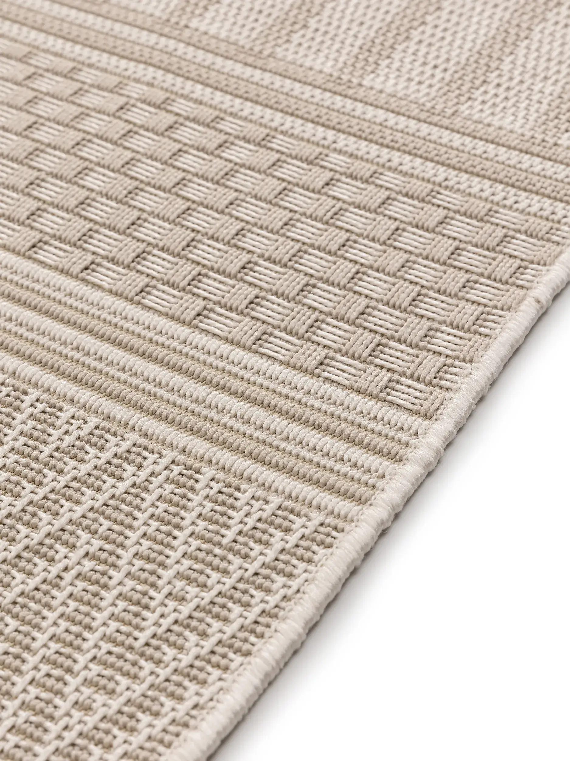Tappeto di 100% Polipropilene in Beige con pelo alto 100% Polipropilene da benuta nest