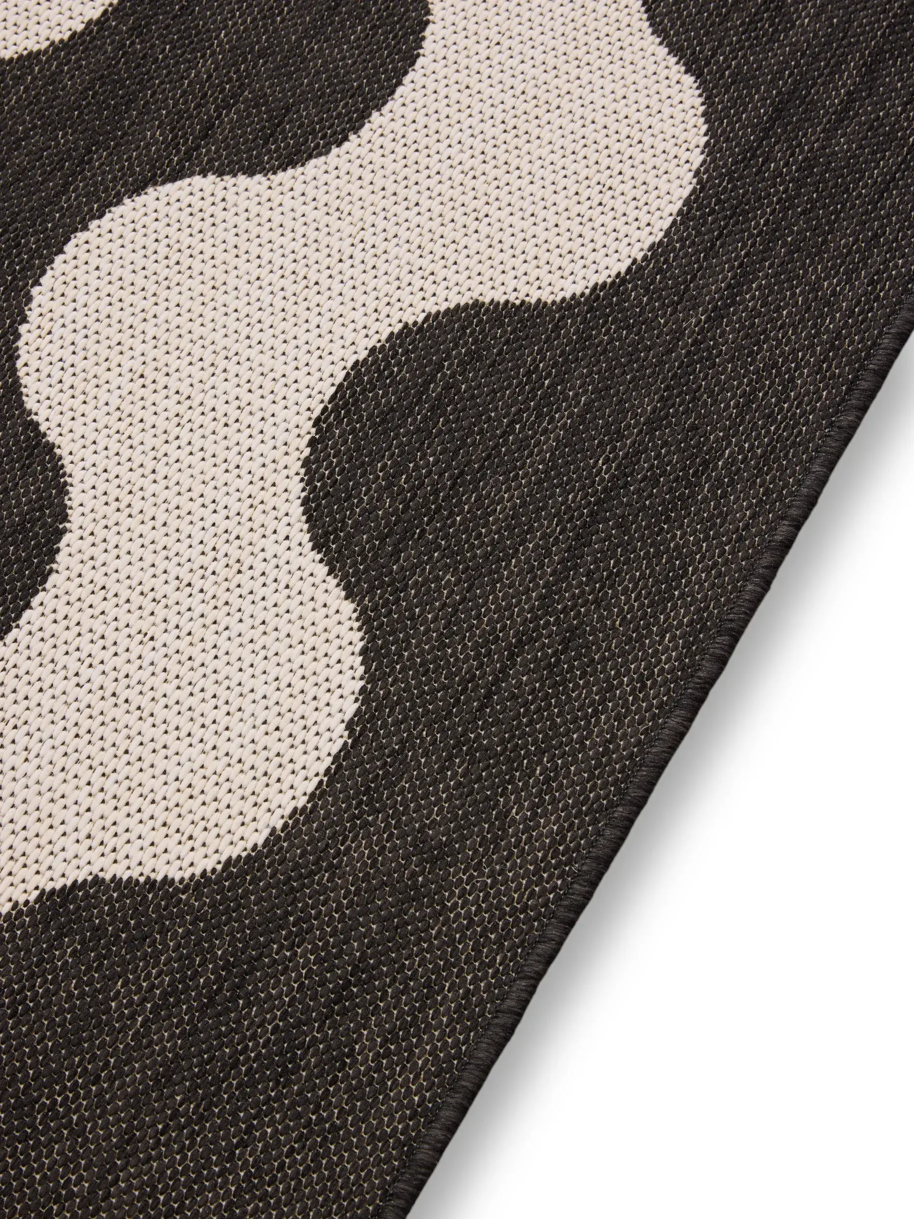 Teppich aus 100% Polypropylen in Schwarz/Weiß mit 100% Polypropylen hohem Flor von benuta Nest