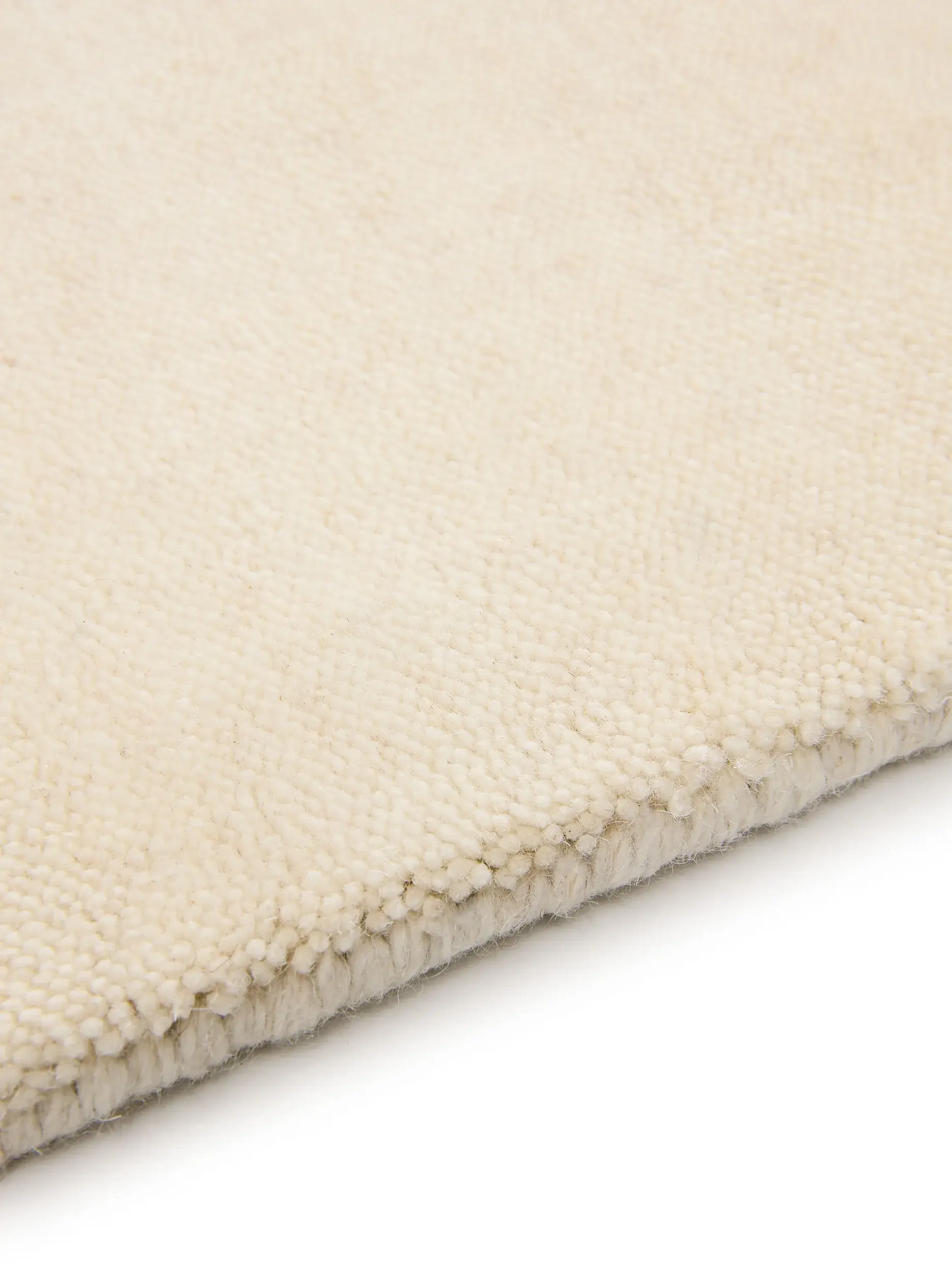 Teppich aus 100% Wolle in Beige mit 100% Wolle hohem Flor von benuta Pure