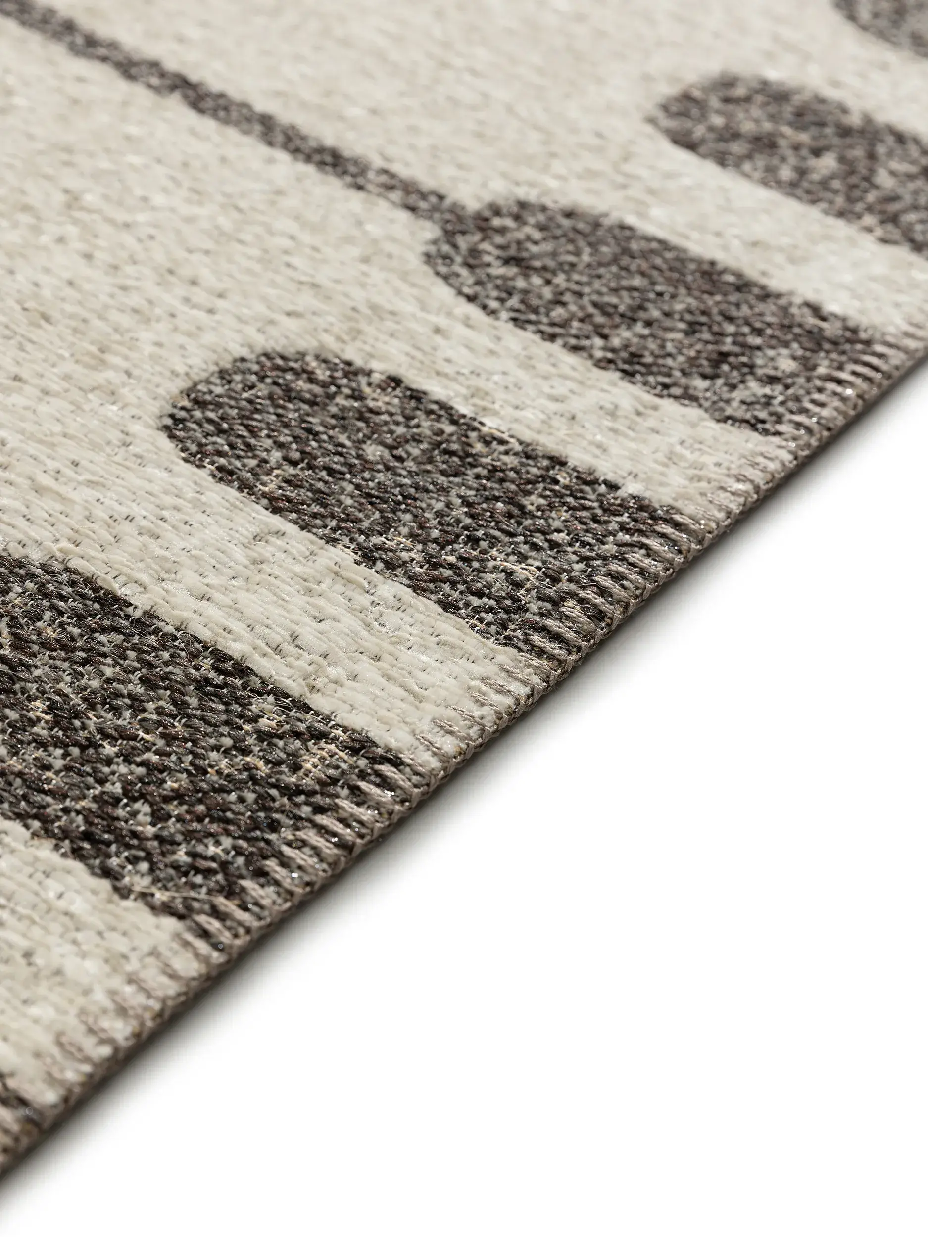 Teppich aus 65% Polyester (recycled PET), 35% Jute in Beige mit 65% Polyester (recycled PET), 35% Jute hohem Flor von benuta Nest