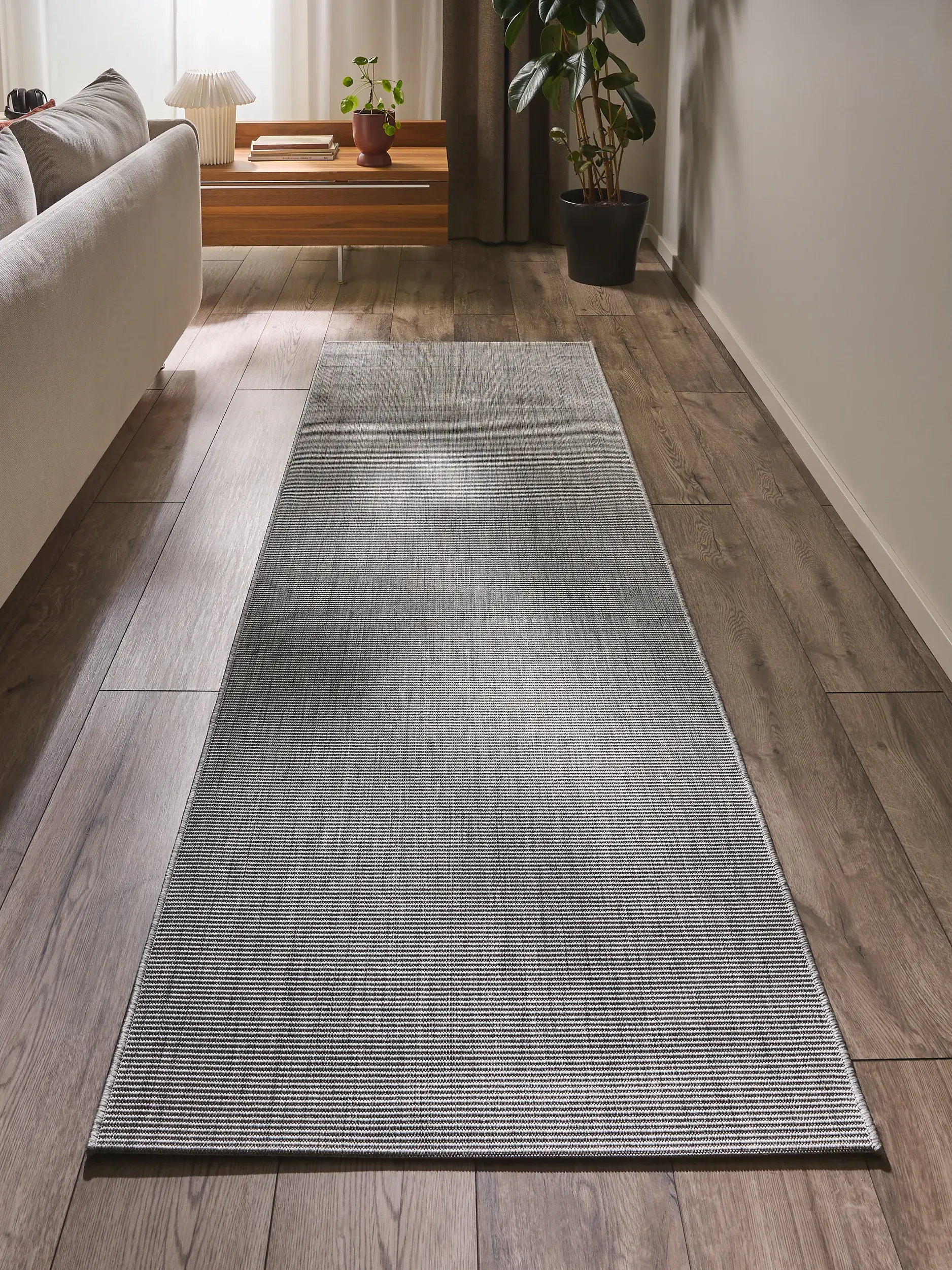 Vloerkleed Metro van 100% Polypropyleen in Grijs van benuta nest