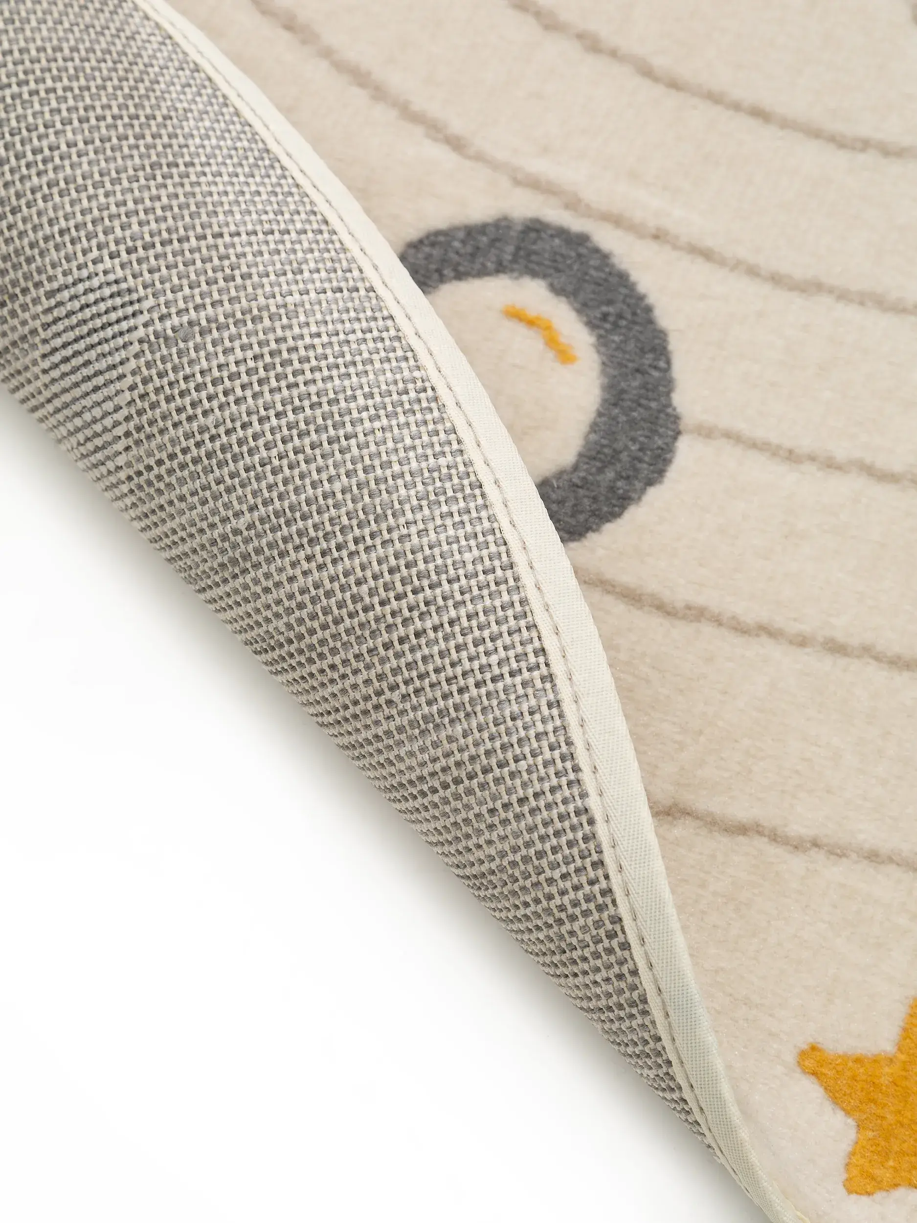 Rug made of 100% Polypropylen in Beige with a 100% Polypropylen high pile by Lytte