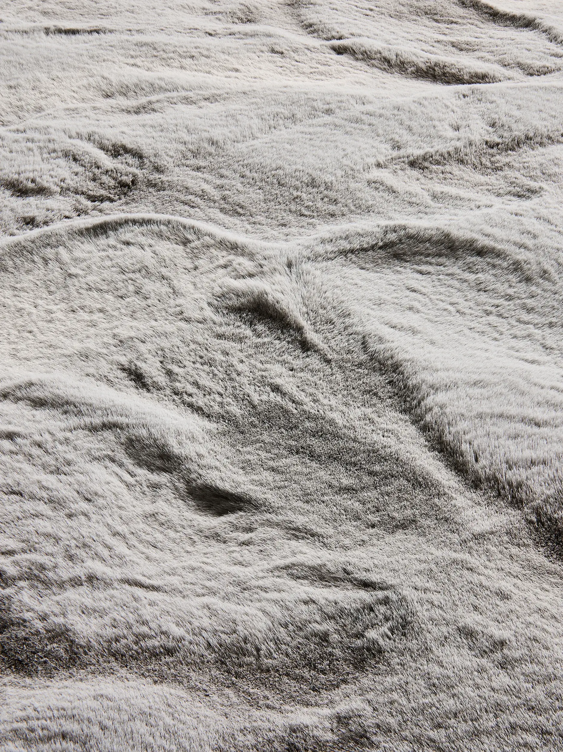 Rug made of 100% Polyester in Grey with a 100% Polyester high pile by benuta Finest