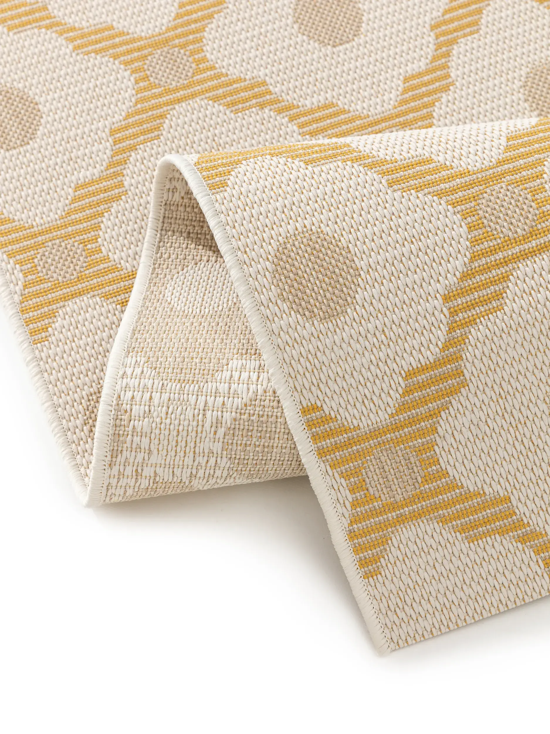 Teppich aus 100% Polyester (recyceltes PET) in Gelb mit 100% Polyester (recyceltes PET) hohem Flor von benuta Nest