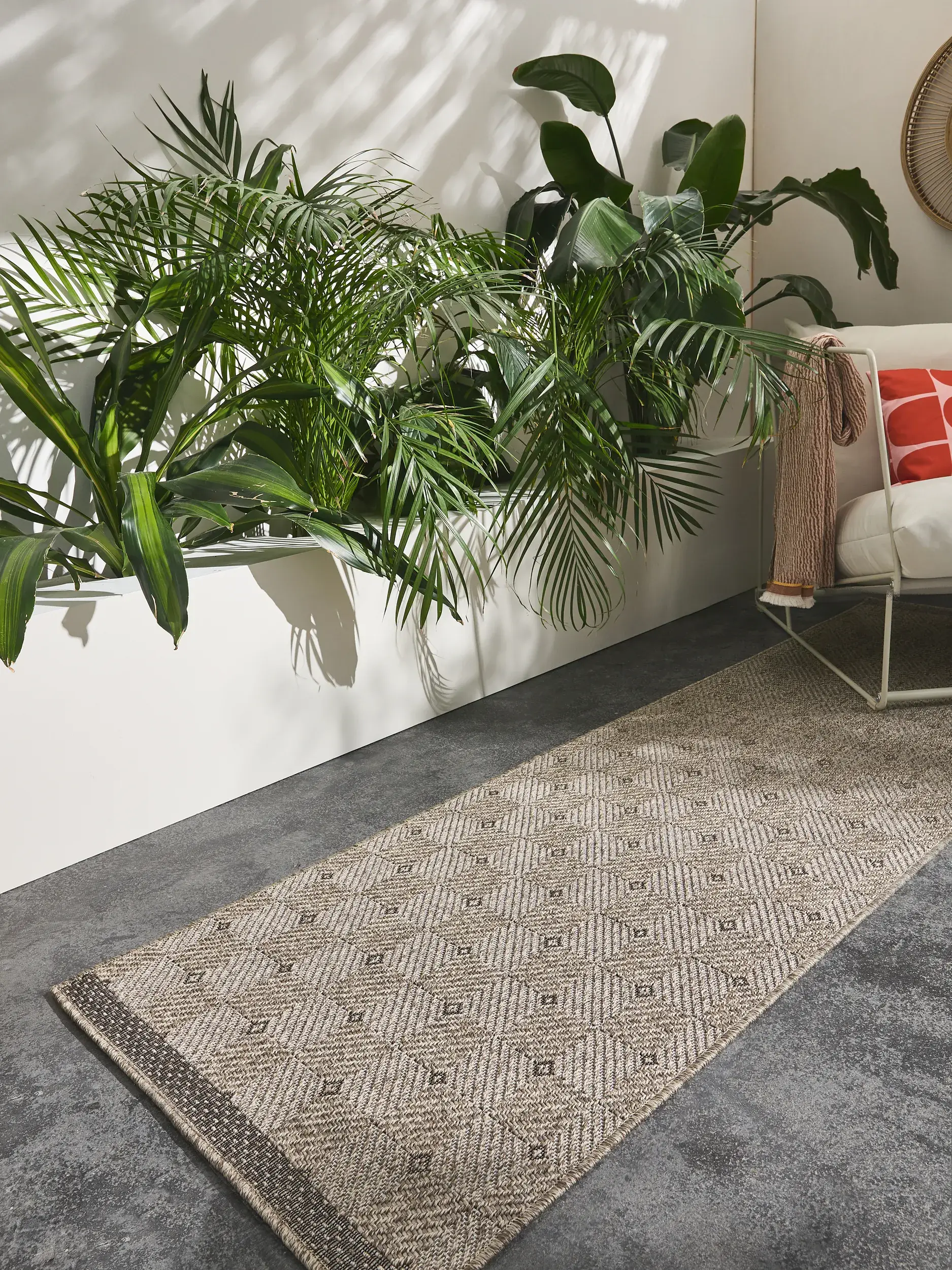 Rug made of 100% Polypropylen in Beige with a 100% Polypropylen high pile by benuta Nest