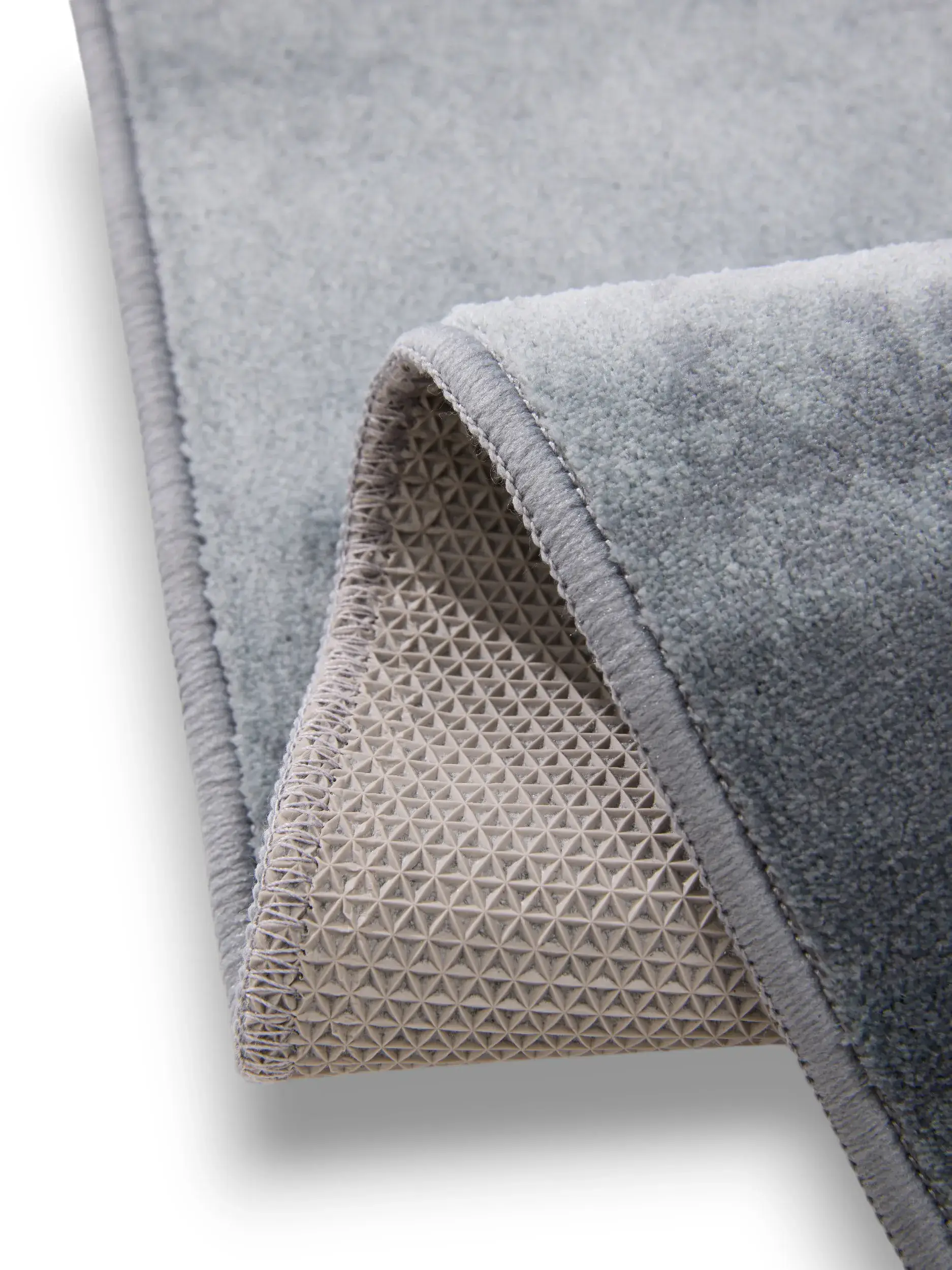 Rug made of 100% Polyester in Grey with a 100% Polyester high pile by benuta Pop