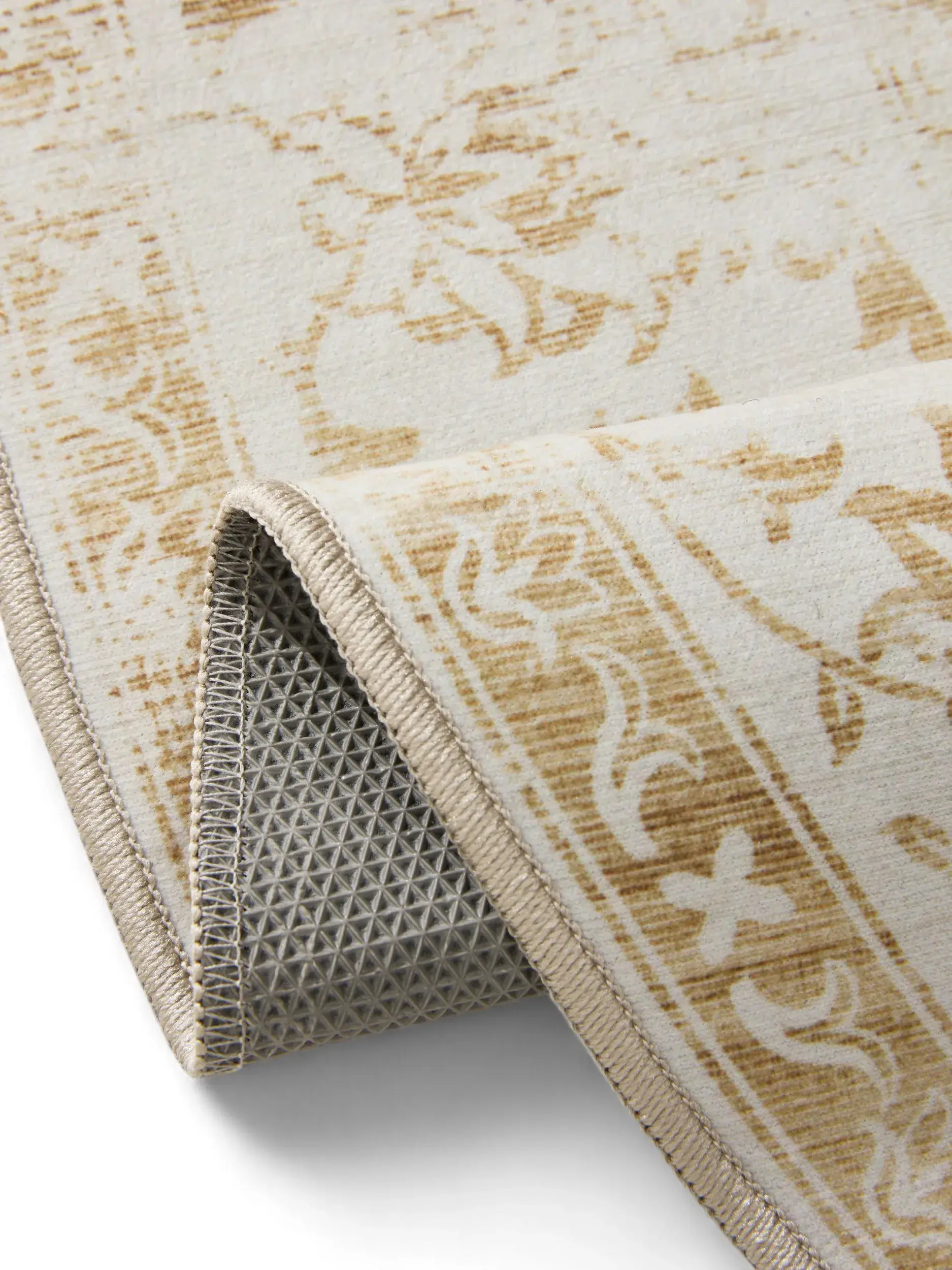 Rug made of 100% Polyester in Beige with a 100% Polyester high pile by benuta Basic