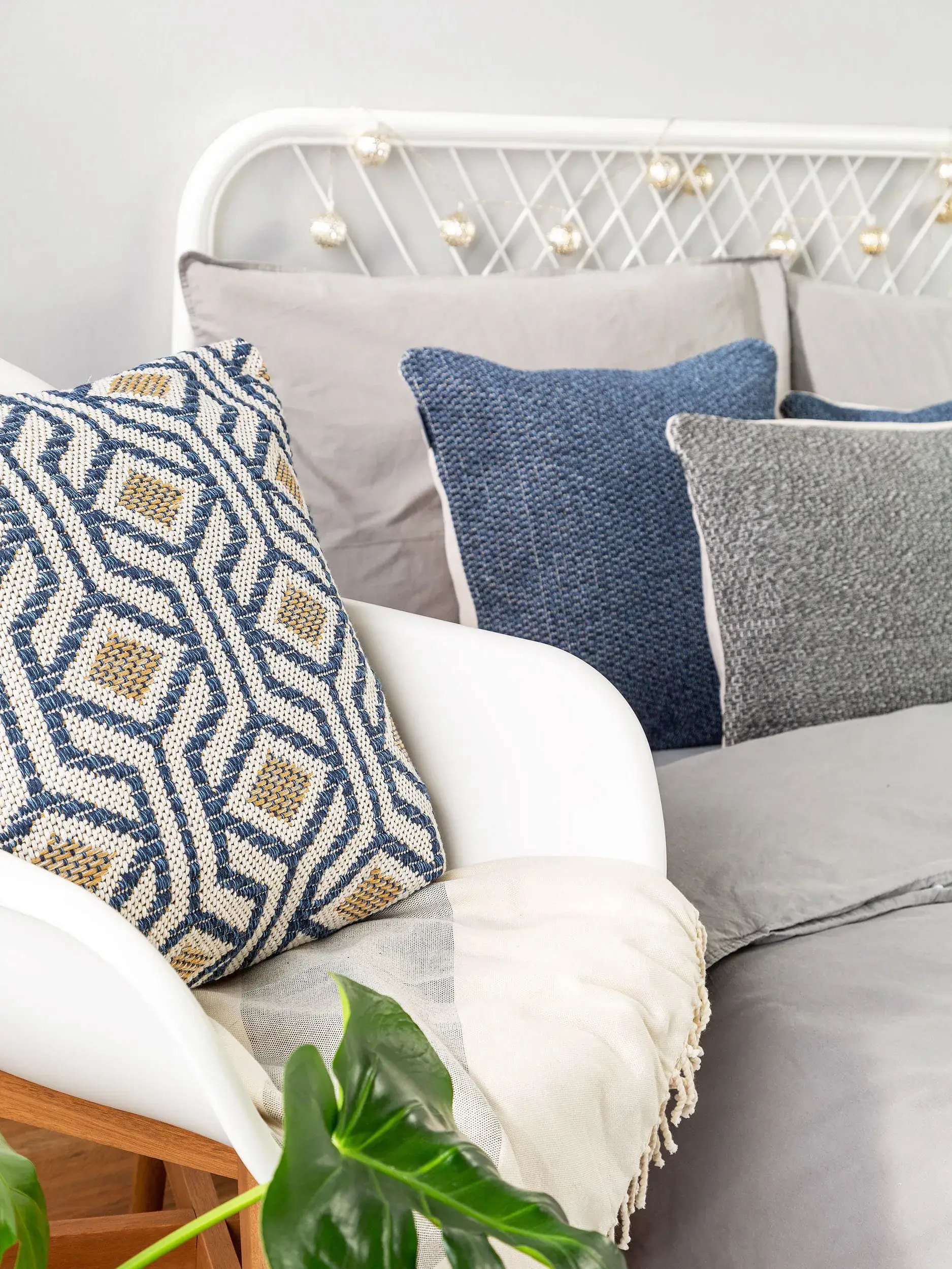Kissenbezug Palma Blau/Gelb im Design Geometrisch aus 100% Baumwolle von benuta Nest