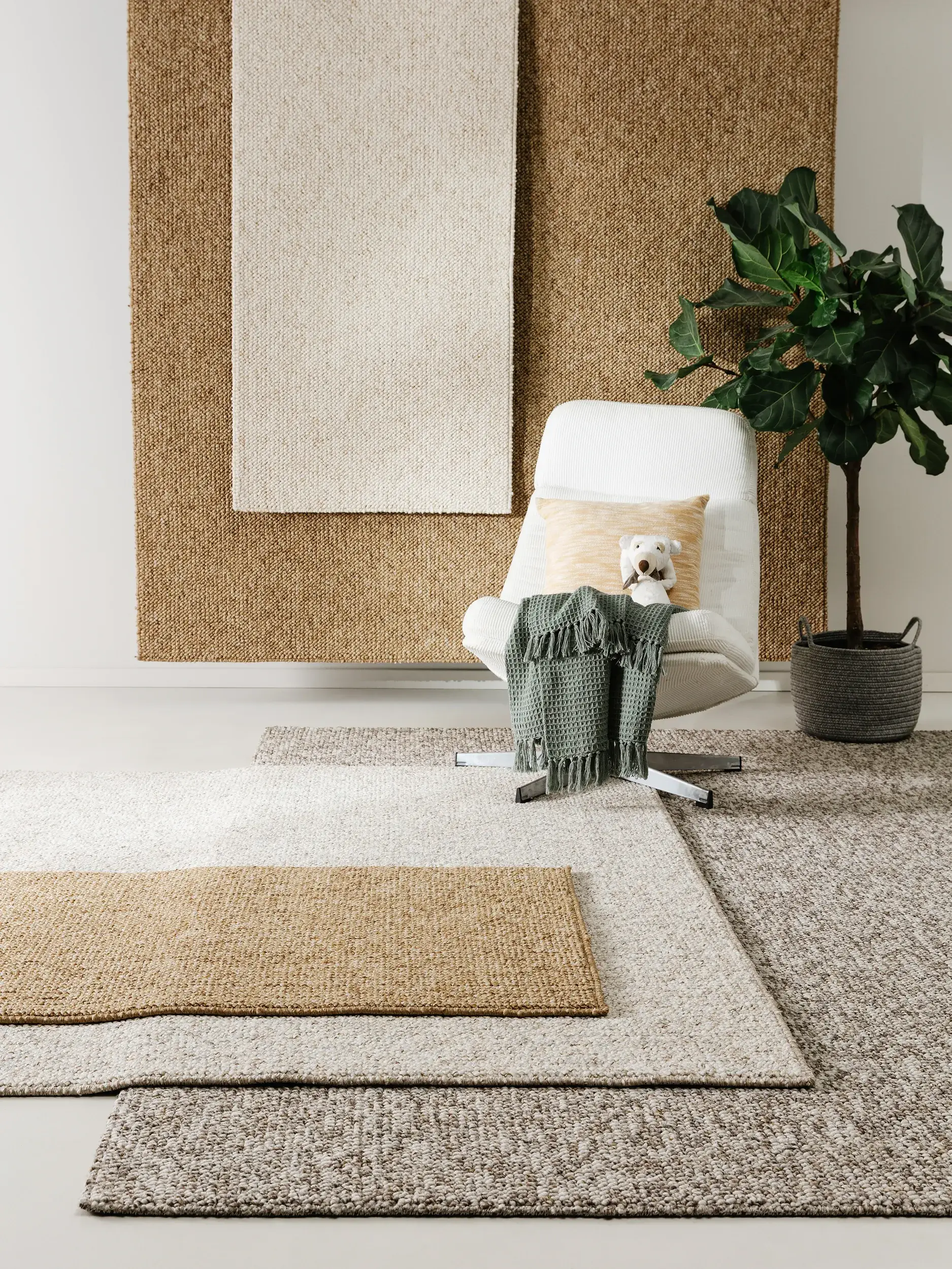 Teppe av 100% Polypropylen i Taupe med 100% Polypropylen høy lugg fra benuta Nest