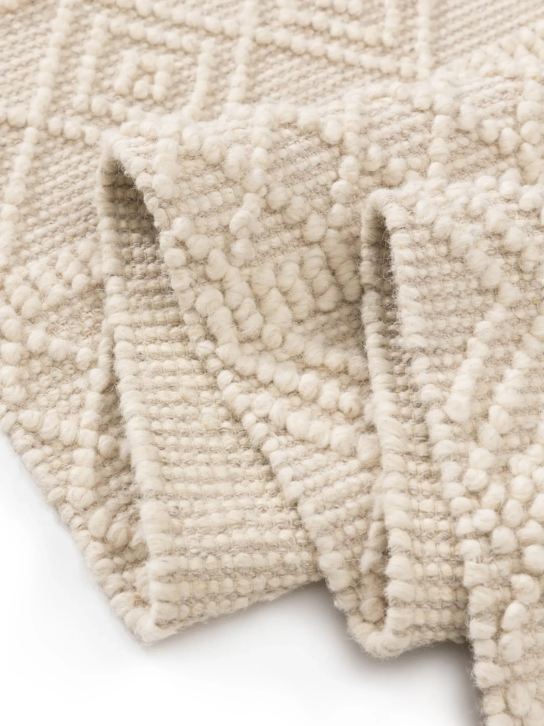 Teppich aus 55% Baumwolle, 45% Wolle in Beige mit 55% Baumwolle, 45% Wolle hohem Flor von benuta Pure