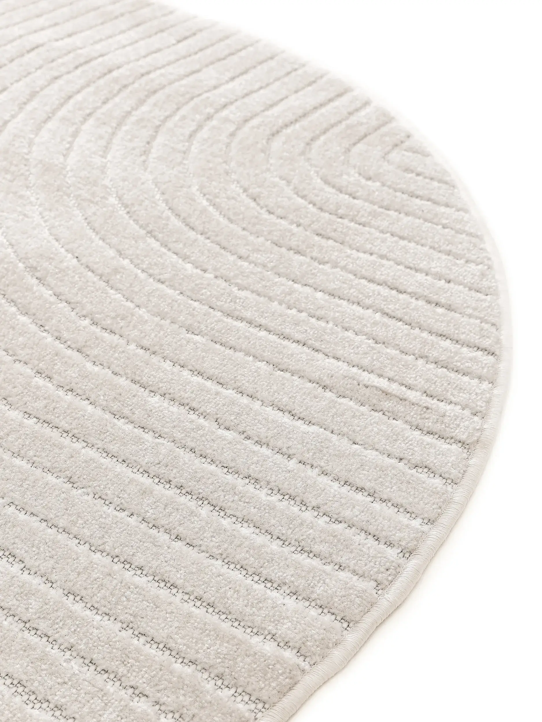 Teppich aus 100% Polypropylen in Weiß mit 100% Polypropylen hohem Flor von benuta Pop