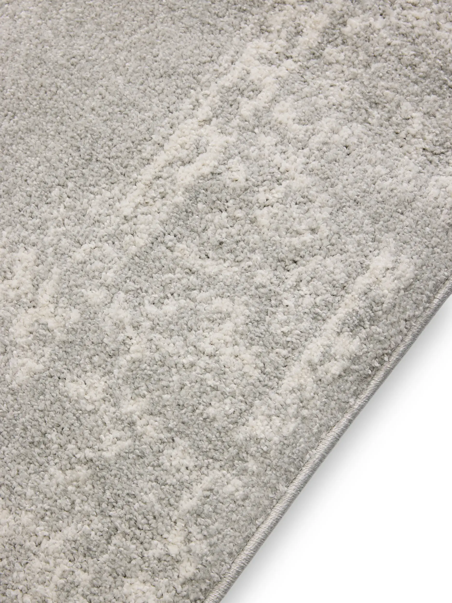 Teppich aus 100% Polypropylen in Taupe mit 100% Polypropylen hohem Flor von benuta Basic