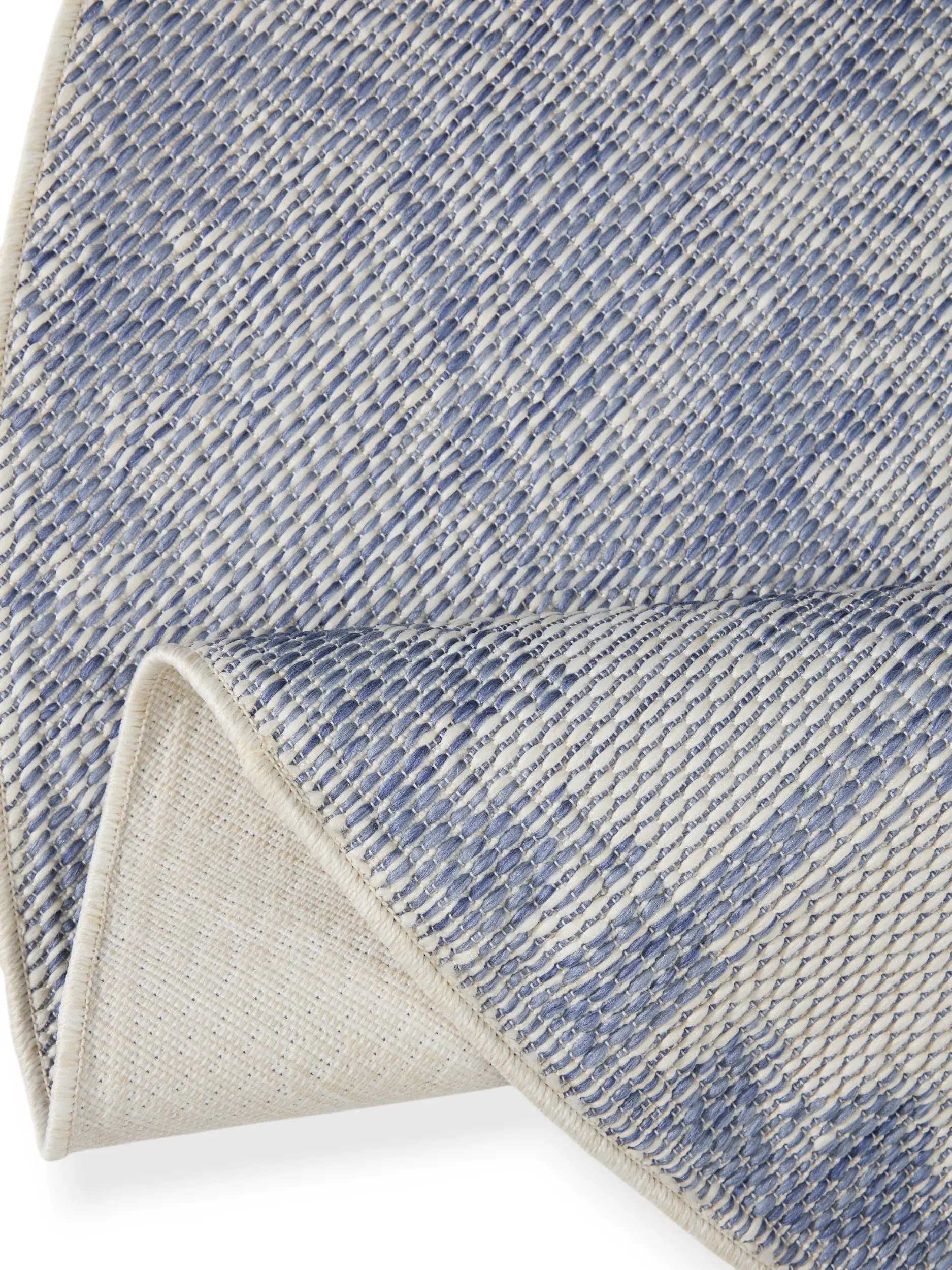 Tapete de 100% Polipropileno em Azul com pelo de 100% Polipropileno de altura da benuta nest