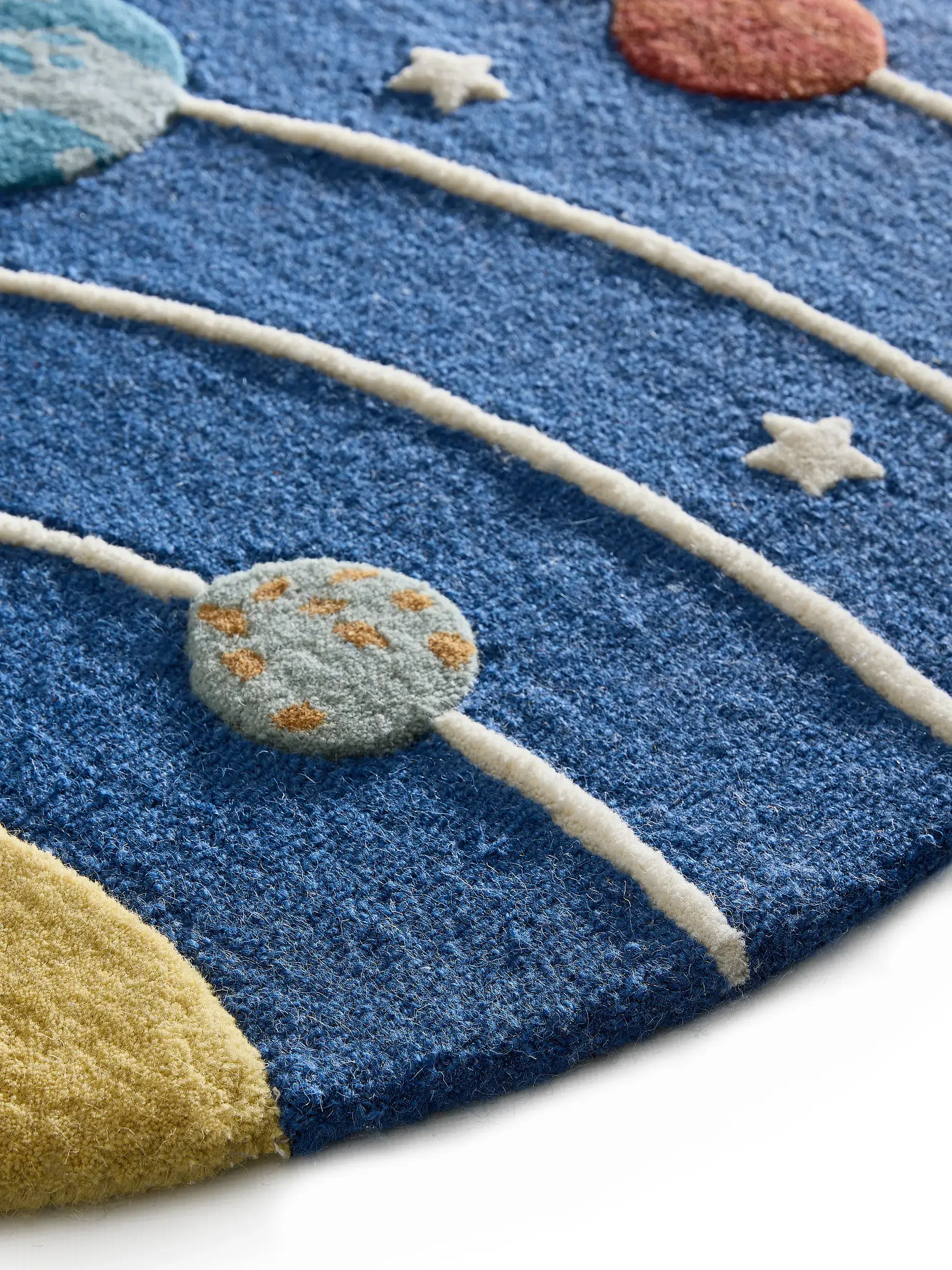 Rug made of 100% Wool in Blue with a 100% Wool high pile by Lytte