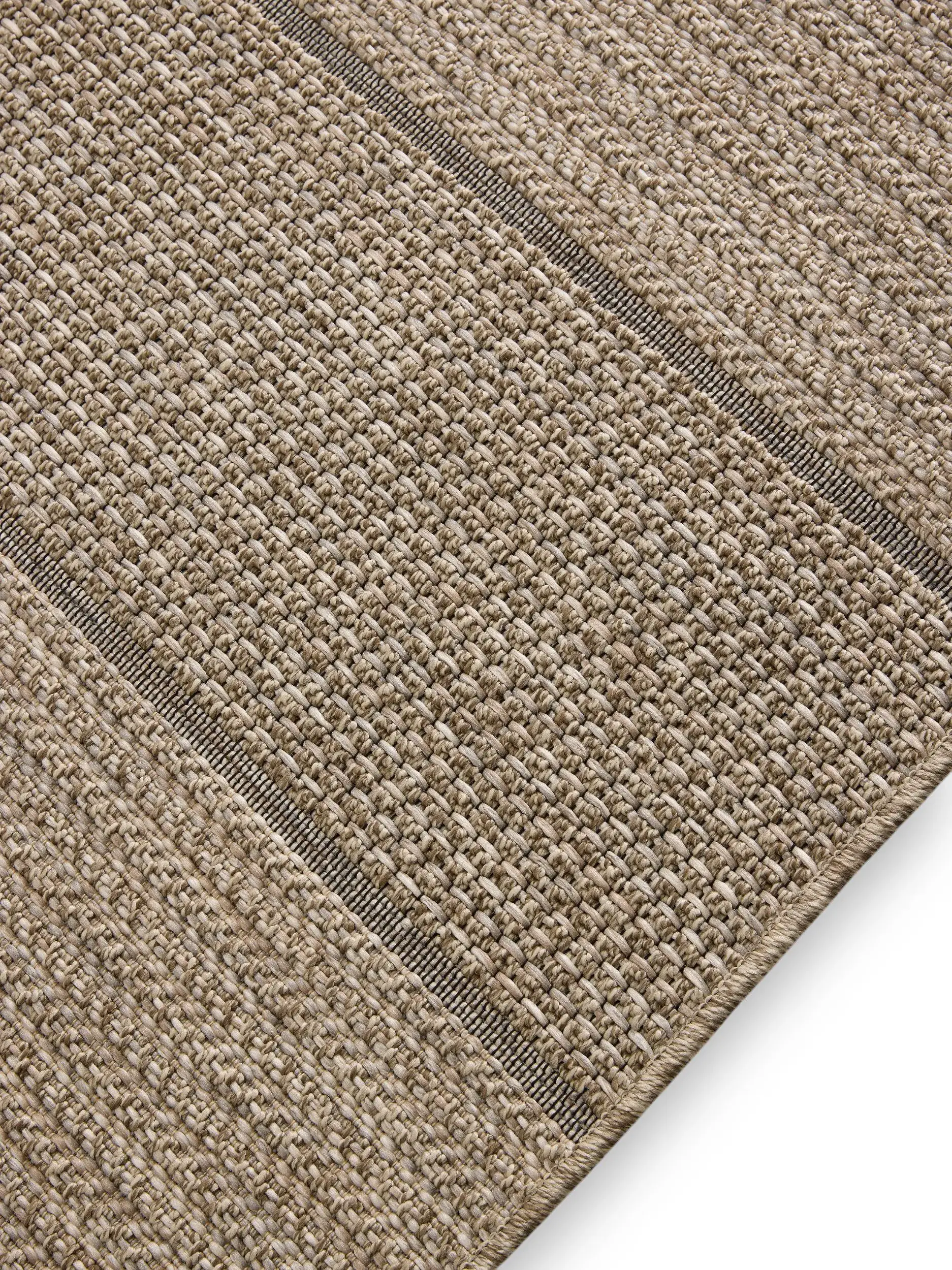 Rug made of 100% Polypropylen in Beige with a 100% Polypropylen high pile by benuta Nest