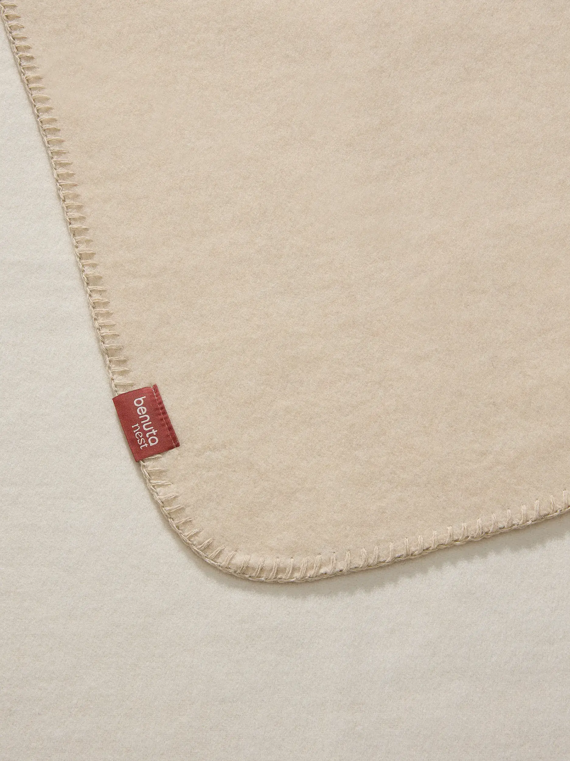 Tæppe Mona Cremehvid fra benuta nest