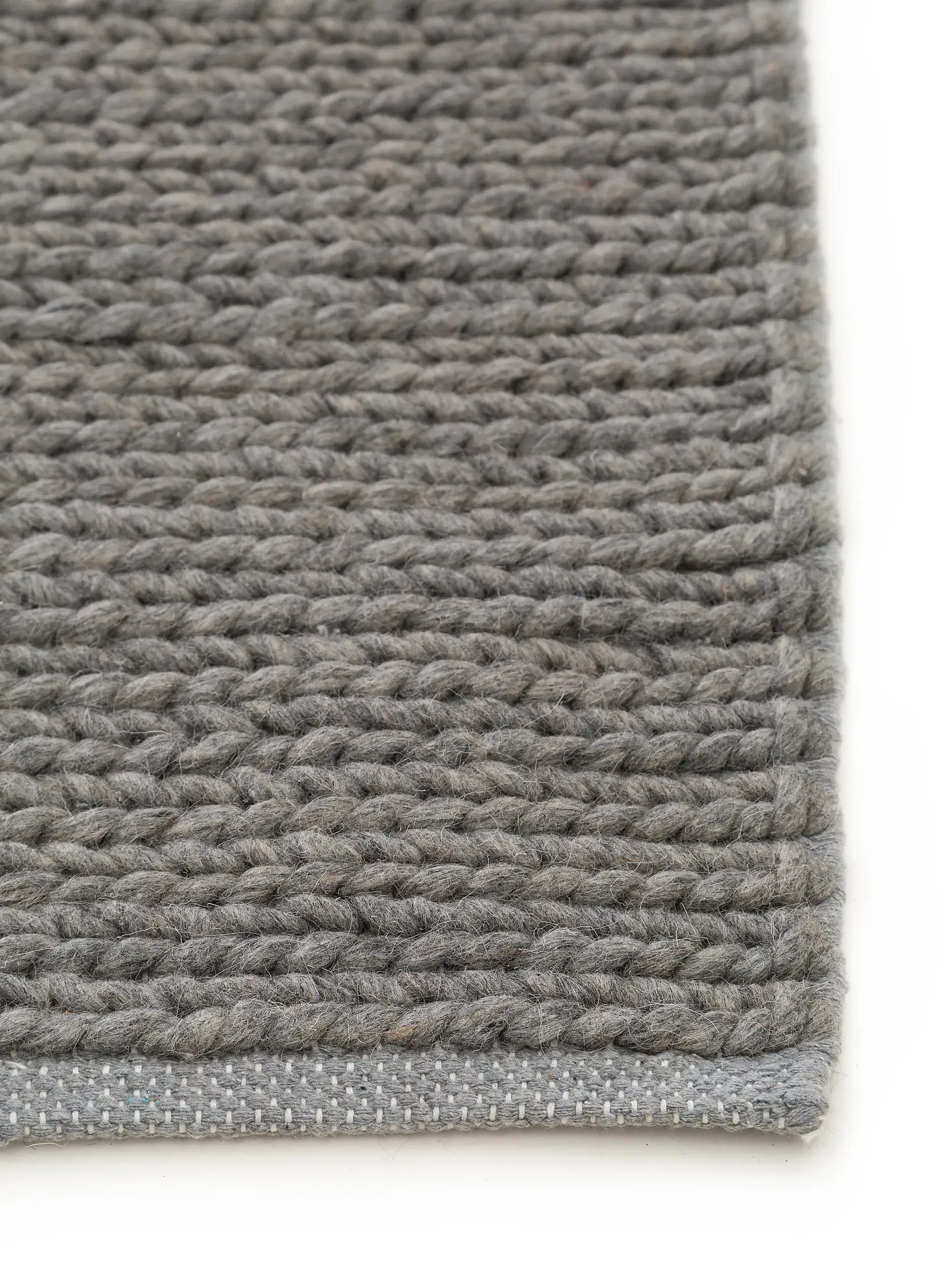Tapijt van 60% Wol, 40% Polyester in Grijs met een 60% Wol, 40% Polyester hoge pool van benuta pure