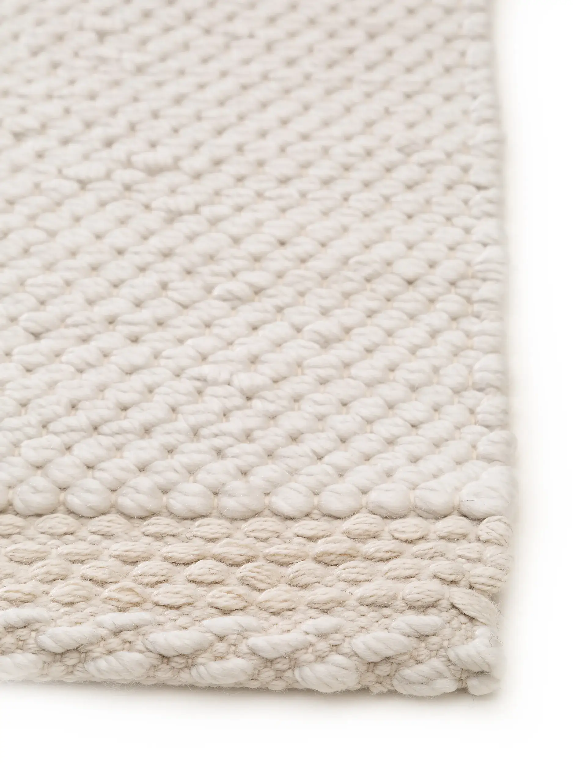 Rug made of 100% Polyester (recyceltes PET) in Beige with a 100% Polyester (recyceltes PET) high pile by benuta Pure