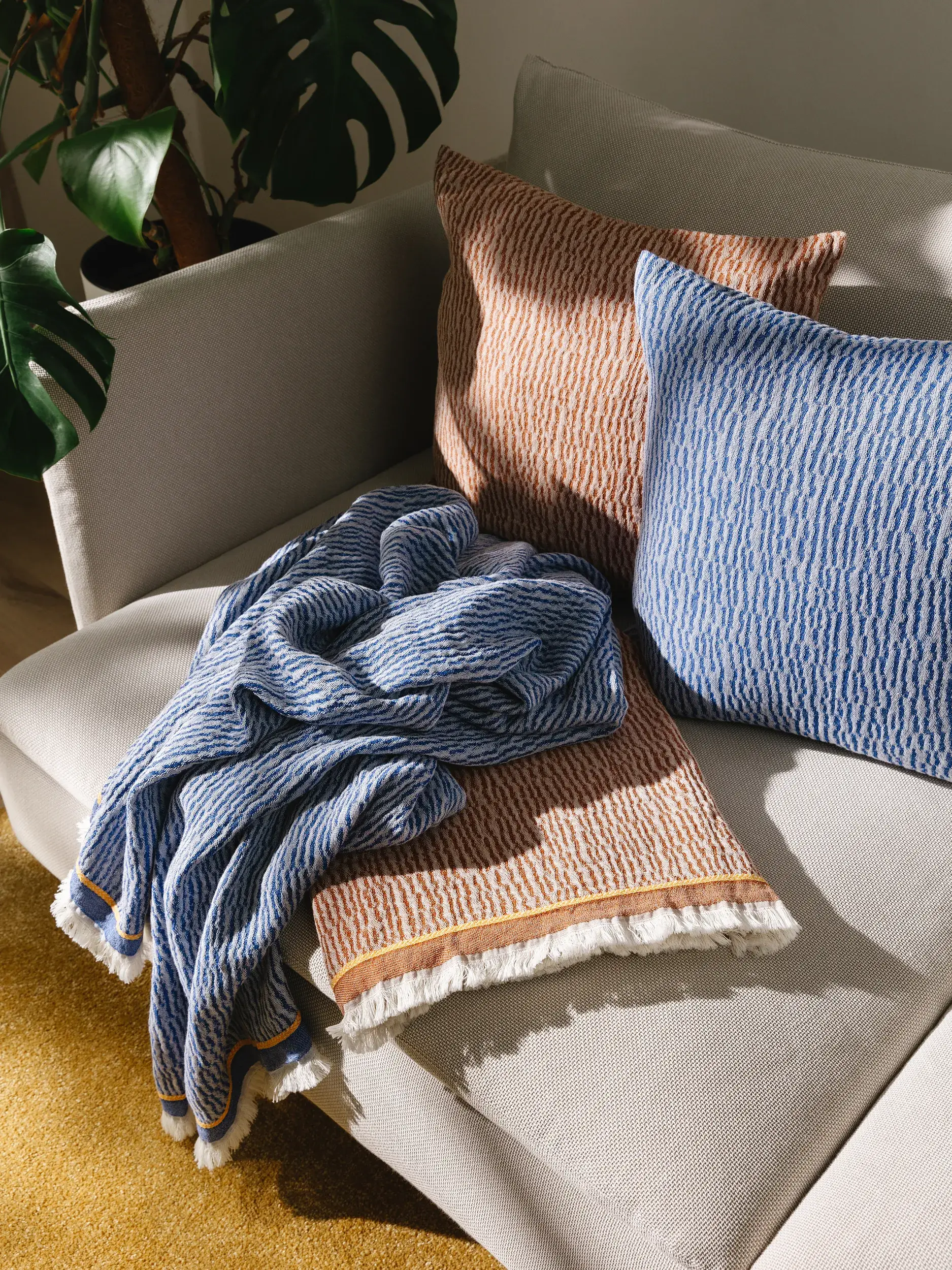 Cushion Cover Joao Red in Abstract design made of 100% Cotton by benuta Nest