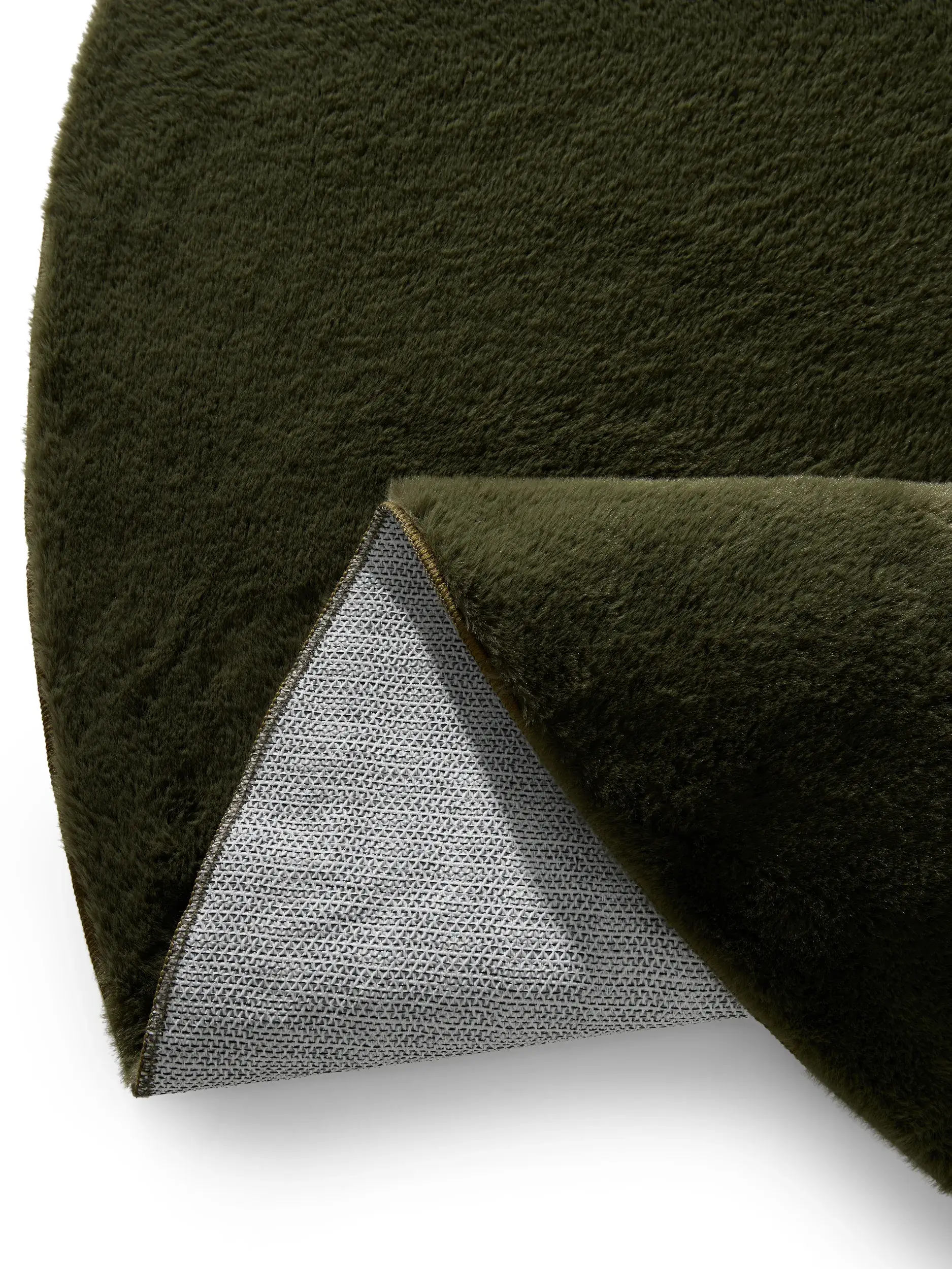 Rug Furry made of 100% Polyester in  by benuta Basic