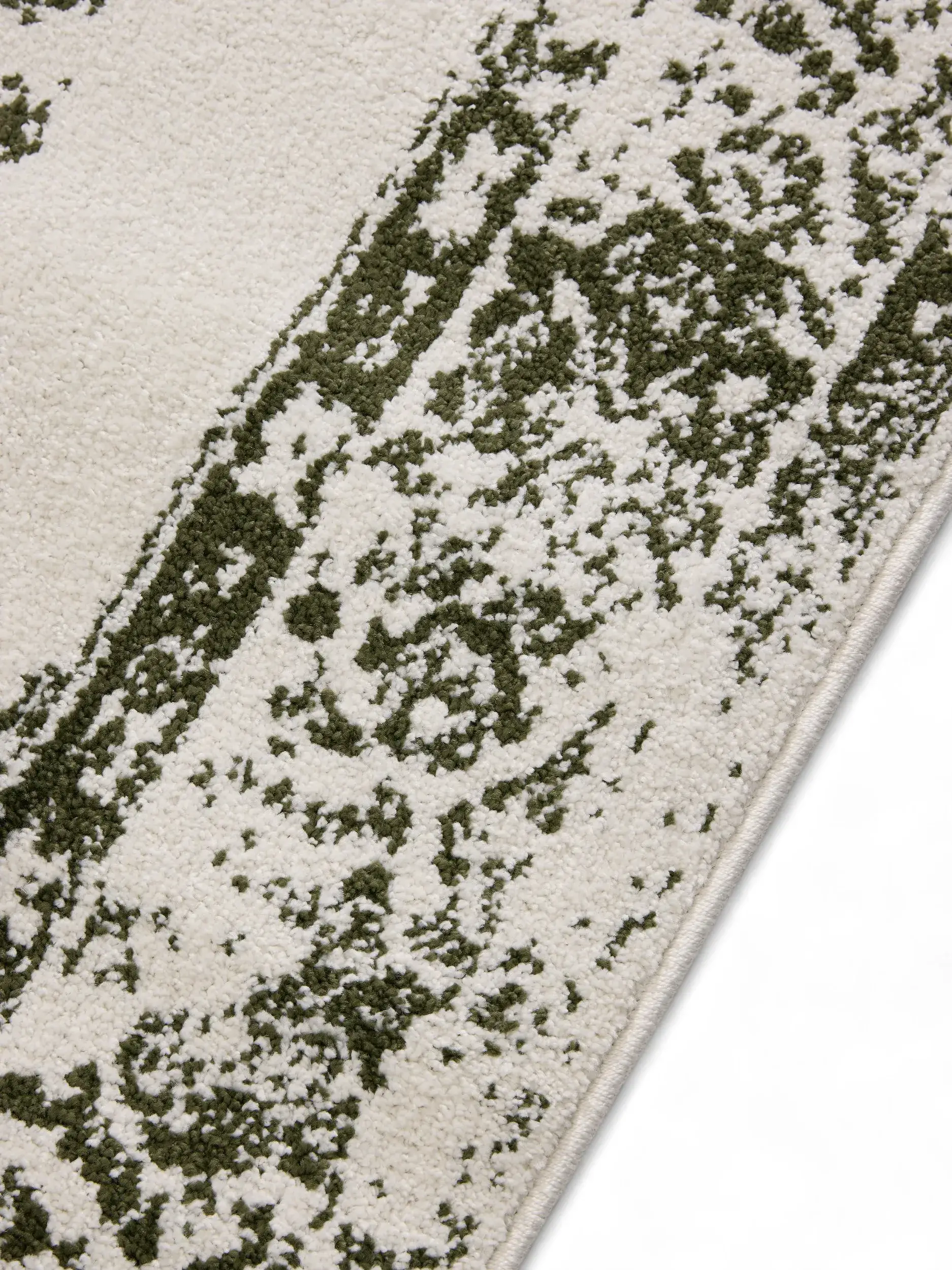 Rug made of 100% Polypropylen in Beige with a 100% Polypropylen high pile by benuta Basic