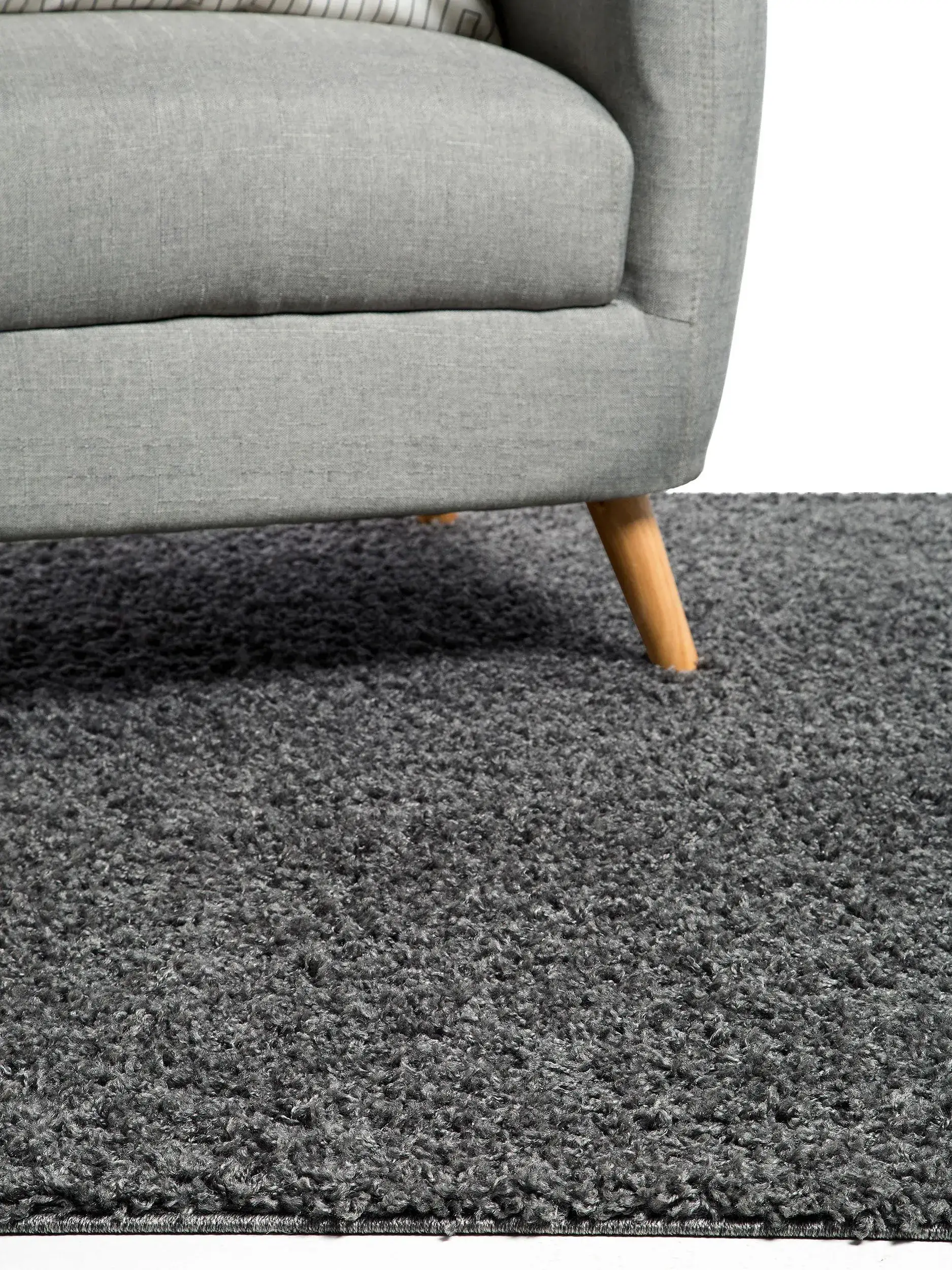 Rug made of 100% Polypropylen in Grau with a 100% Polypropylen high pile by benuta