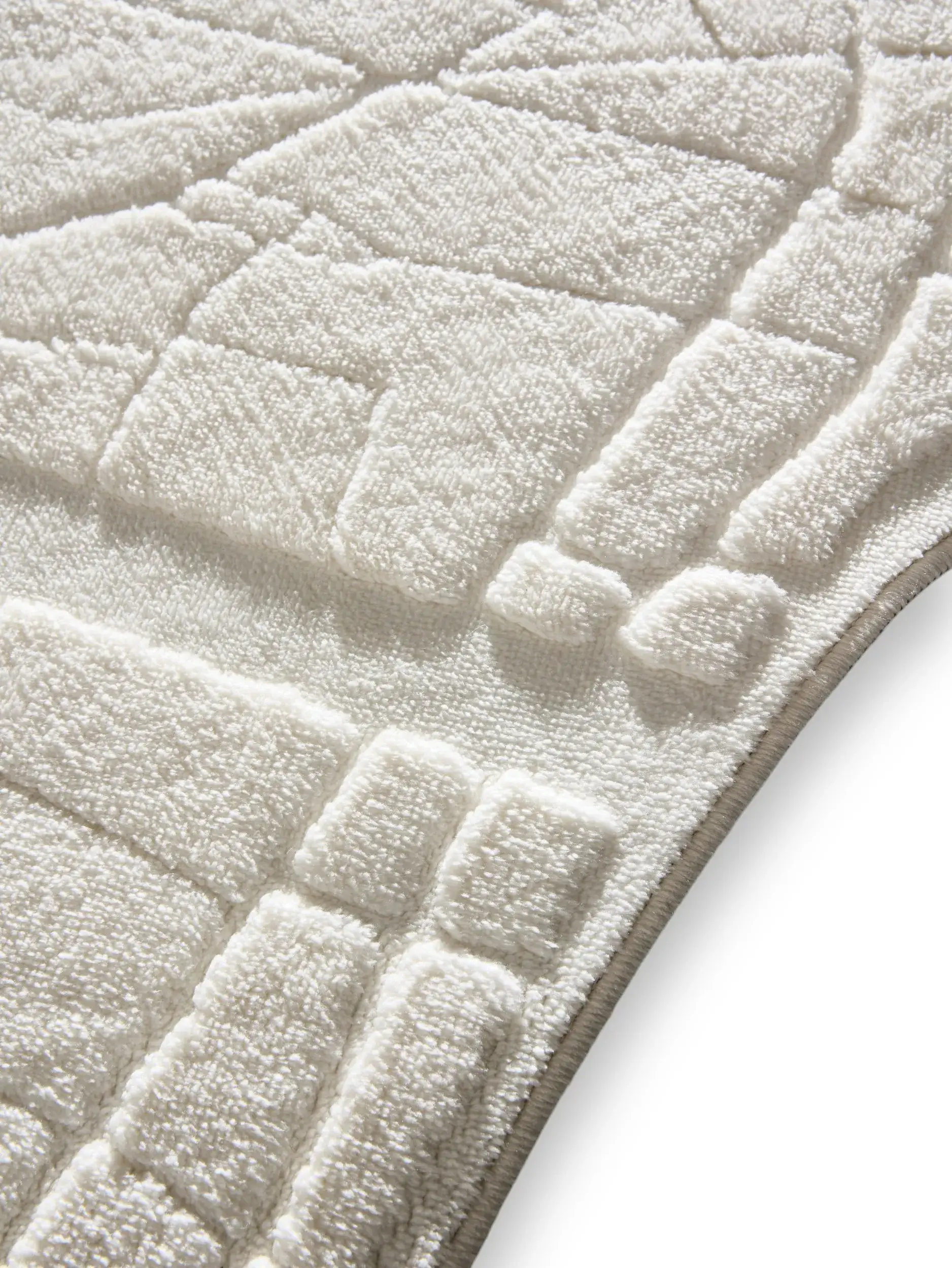 Rug made of 100% Polyester in Beige with a 100% Polyester high pile by benuta Pop
